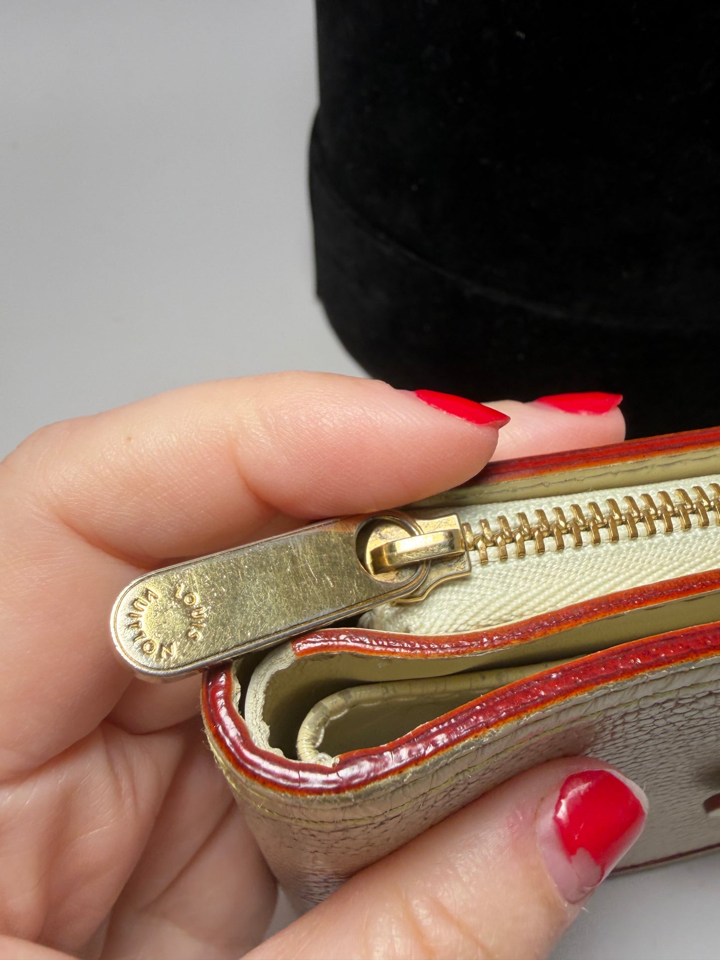 Louis Vuitton Suhali Compact Leather Ivory Wallet