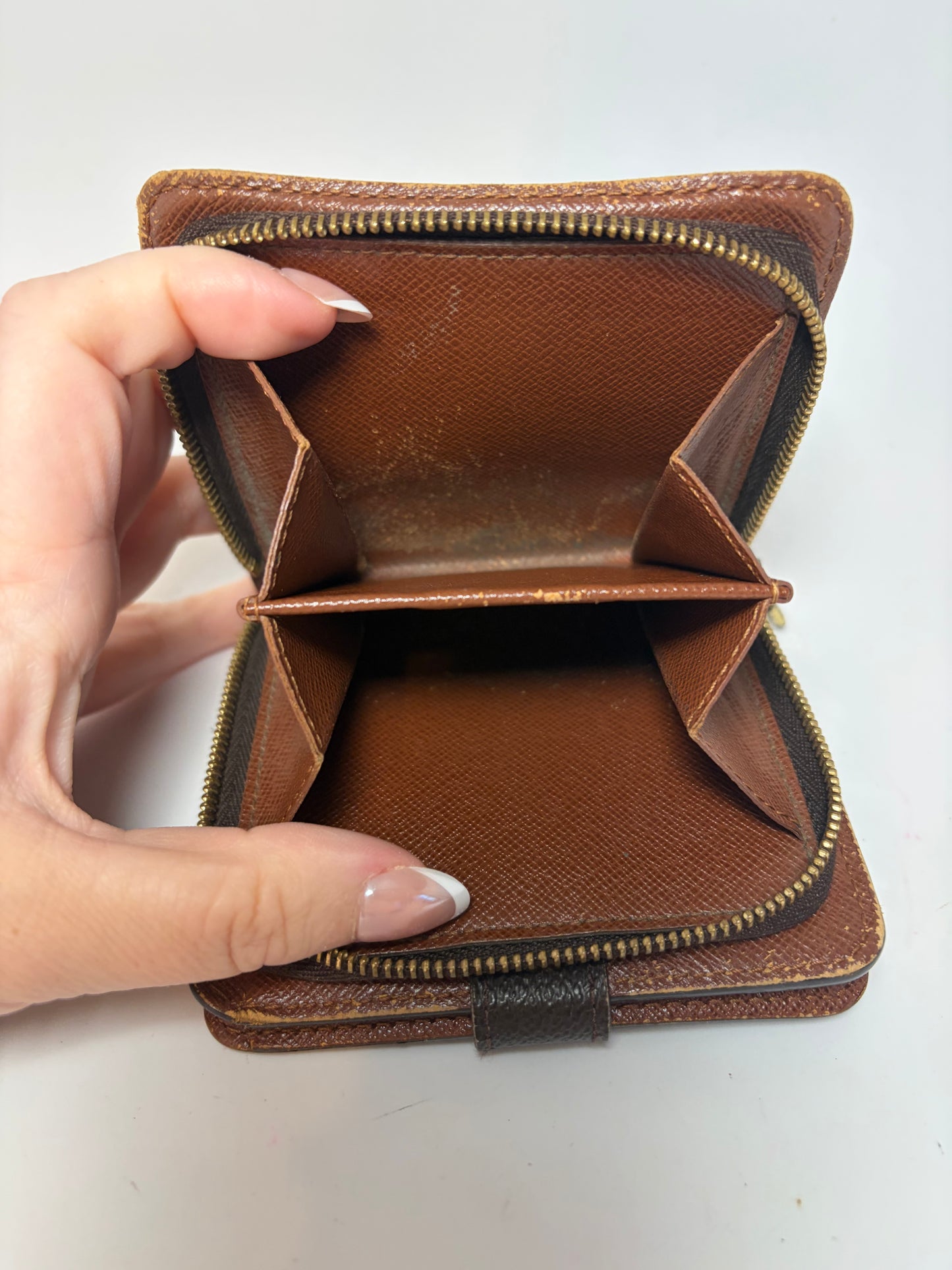 Louis Vuitton Zippy monogram compact wallet