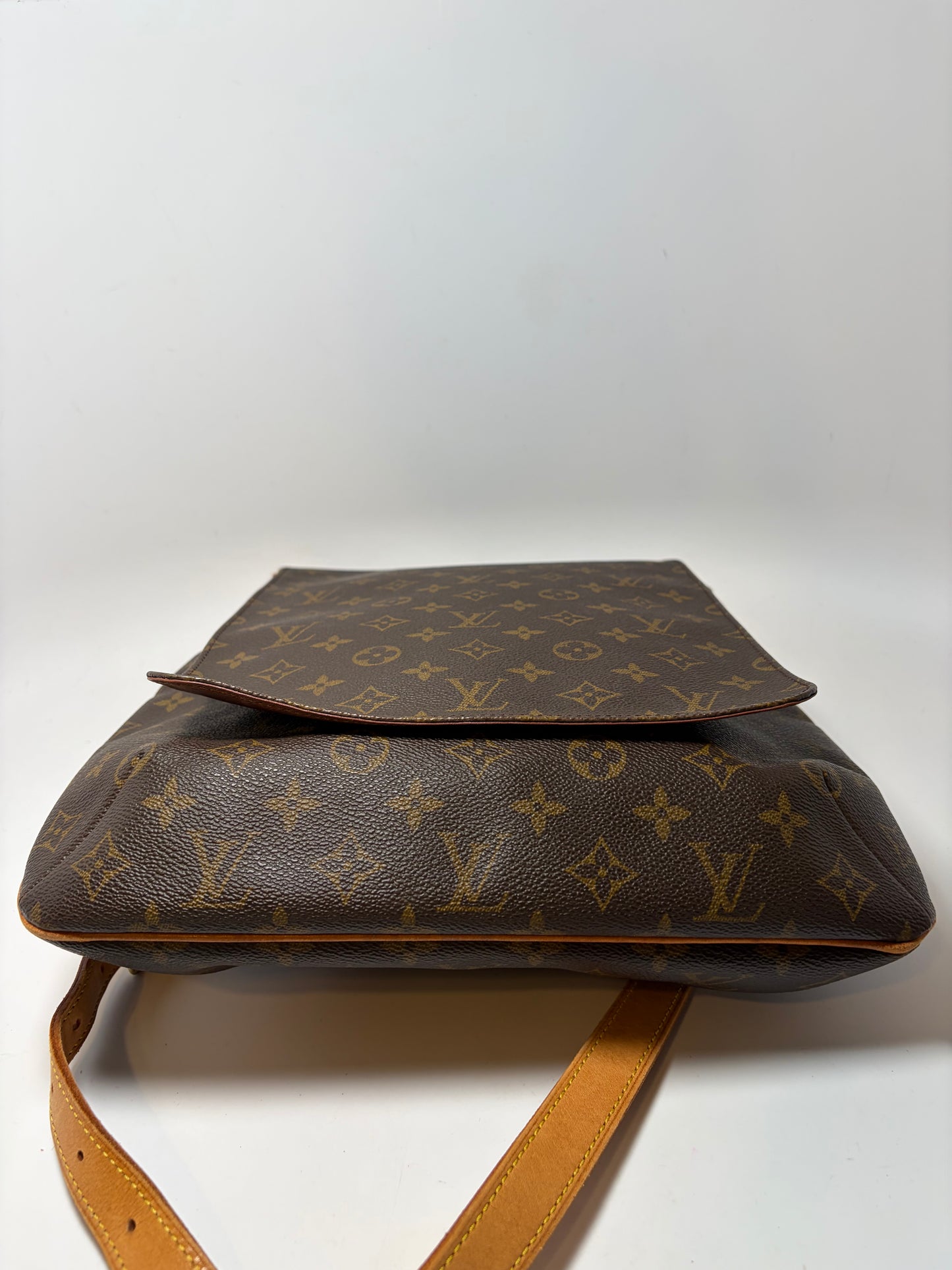 Louis Vuitton Musette Salsa GM Monogram Crossbody/Shoulder Bag