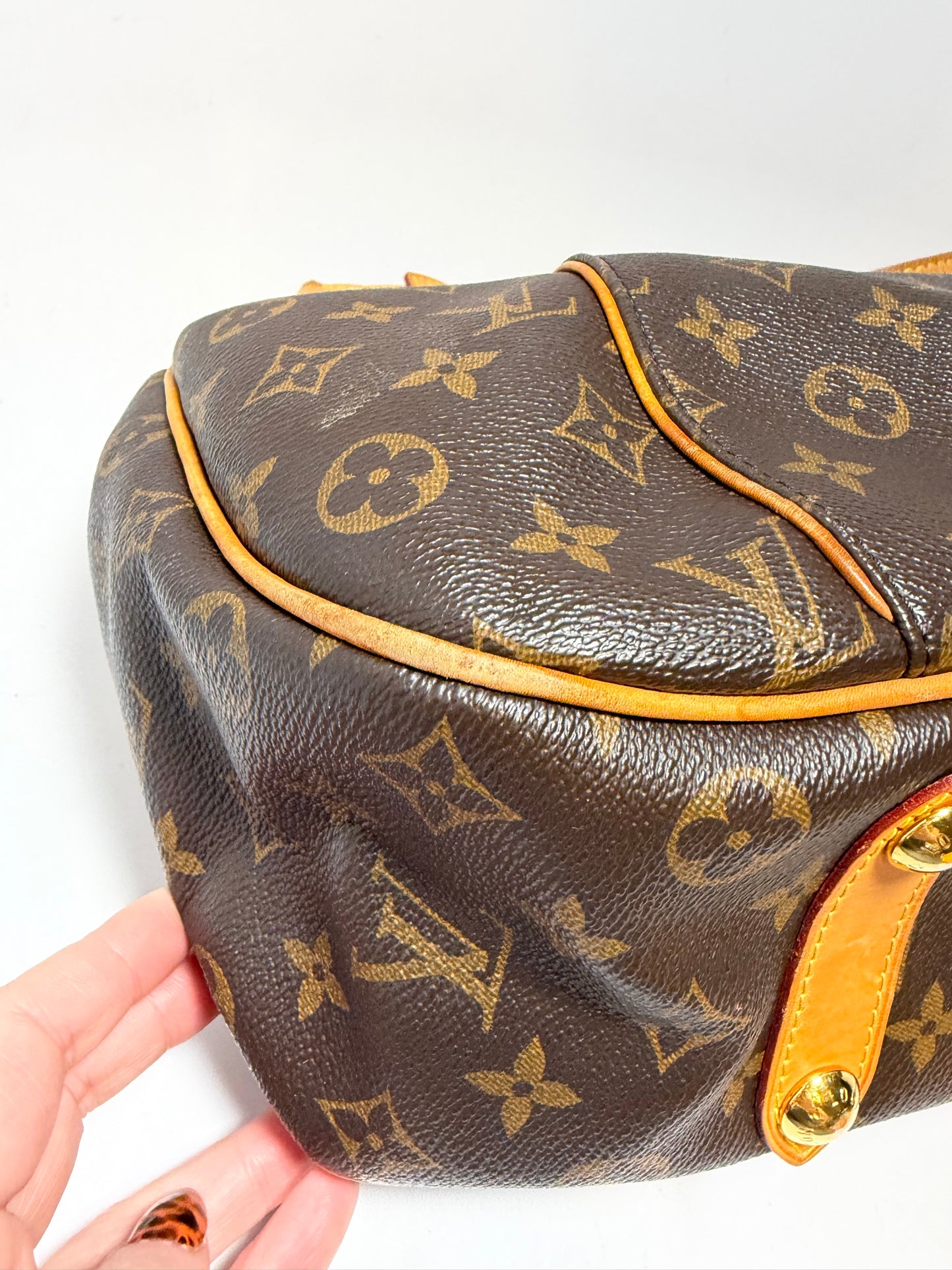 Louis Vuitton Galleria PM Monogram Shoulder Bag with COA