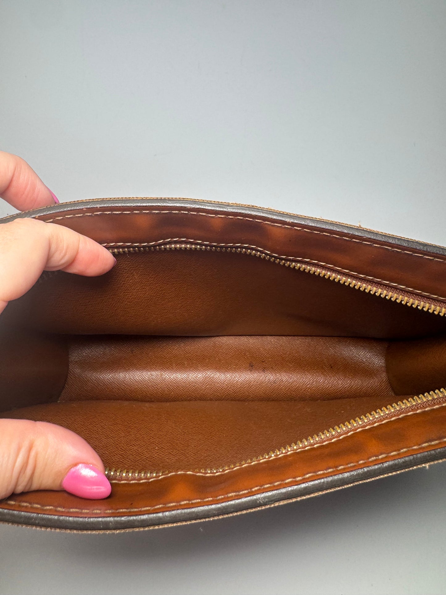 Louis Vuitton Pochette Homme Clutch Monogram