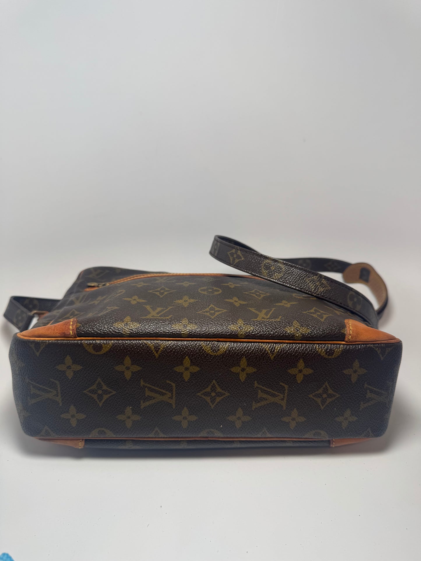 Louis Vuitton Potomac Vintage Messenger Bag Monogram Luxury- Pre Date Code