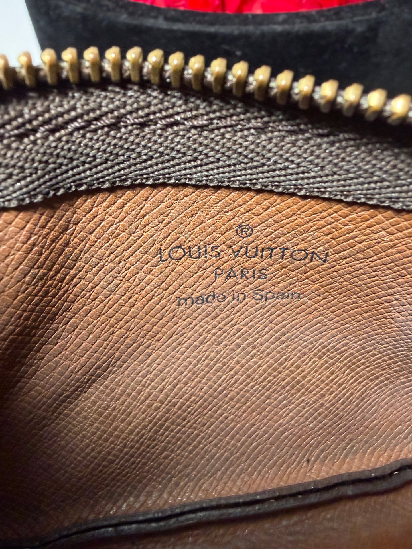 Louis Vuitton Monogram Key Pouch/Key Cles