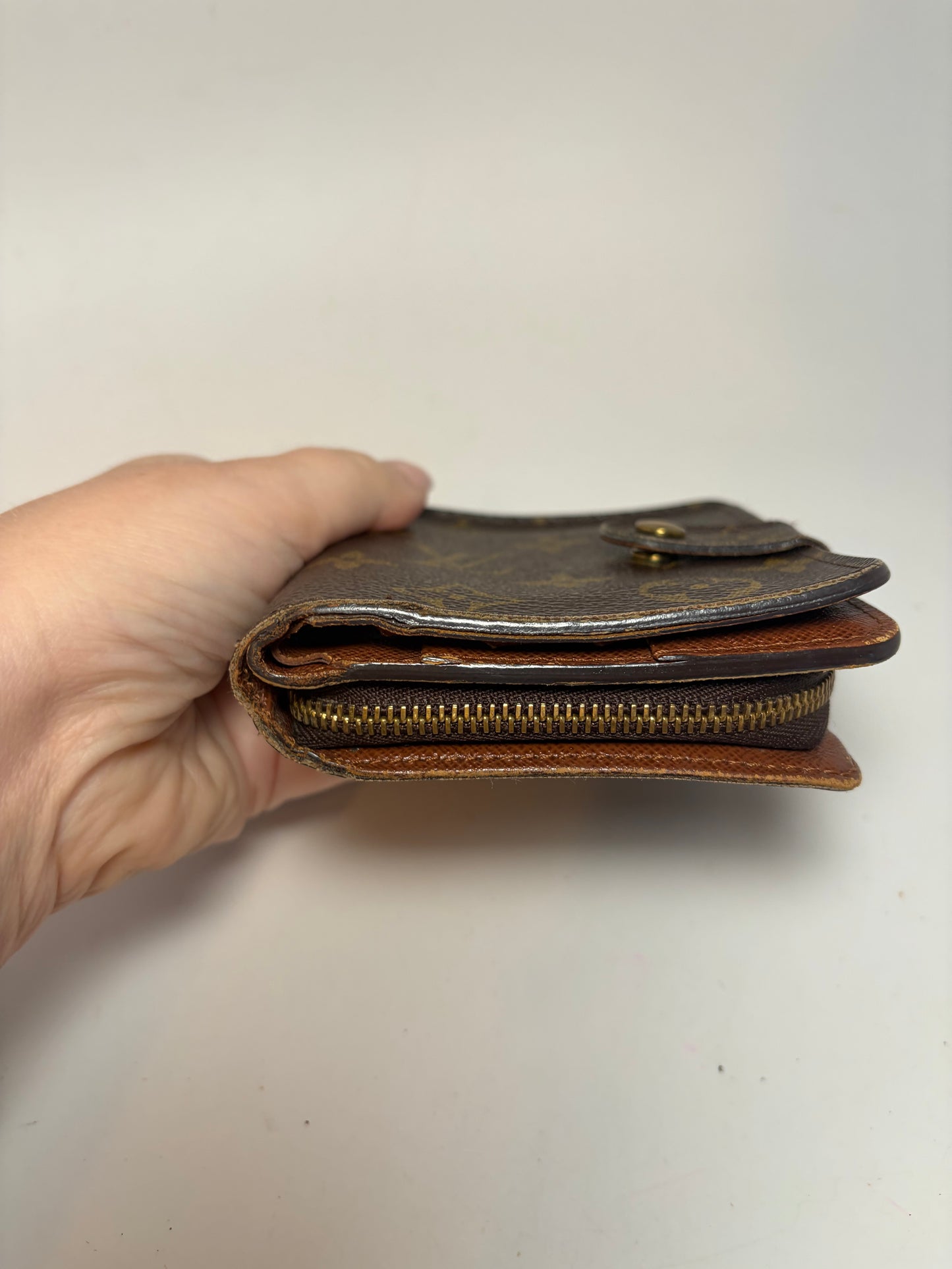 Louis Vuitton Zippy monogram compact wallet