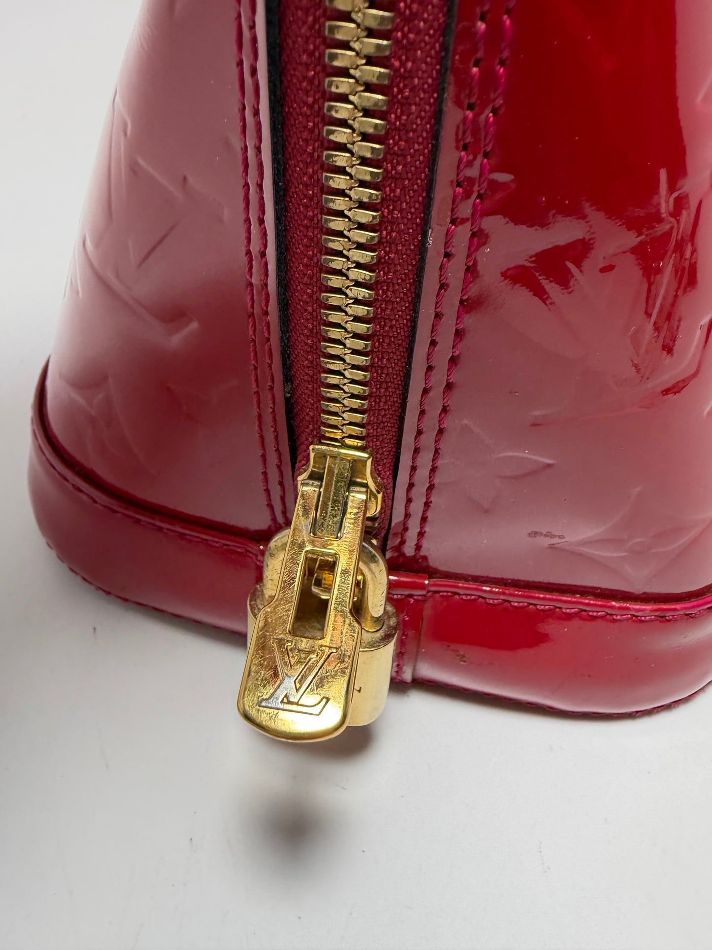 Louis Vuitton Alma PM Vernis Rose 🌹 Red