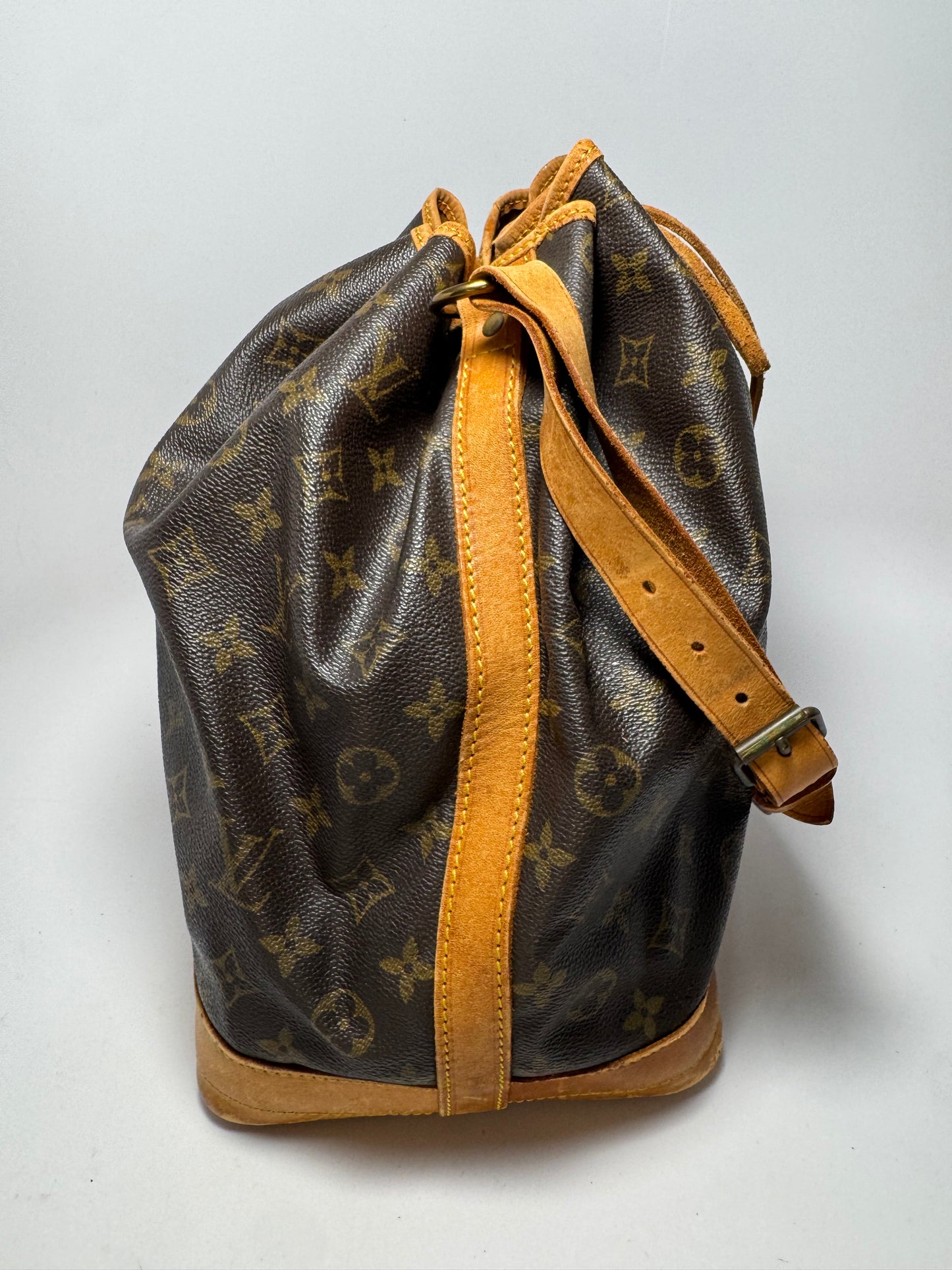 Louis Vuitton Noe GM Monogram Bucket Bag