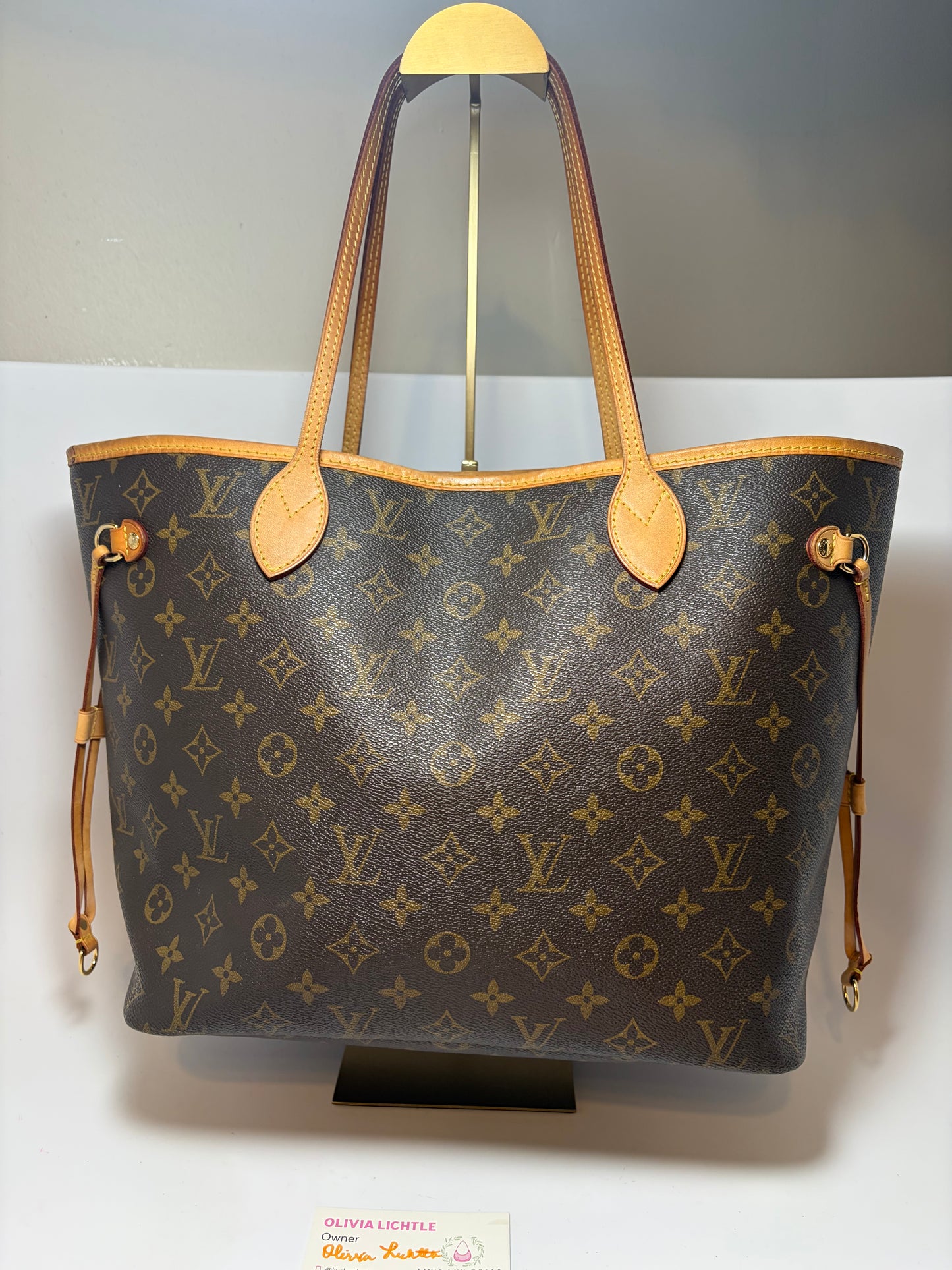 Louis Vuitton Neverfull MM Monogram Tote