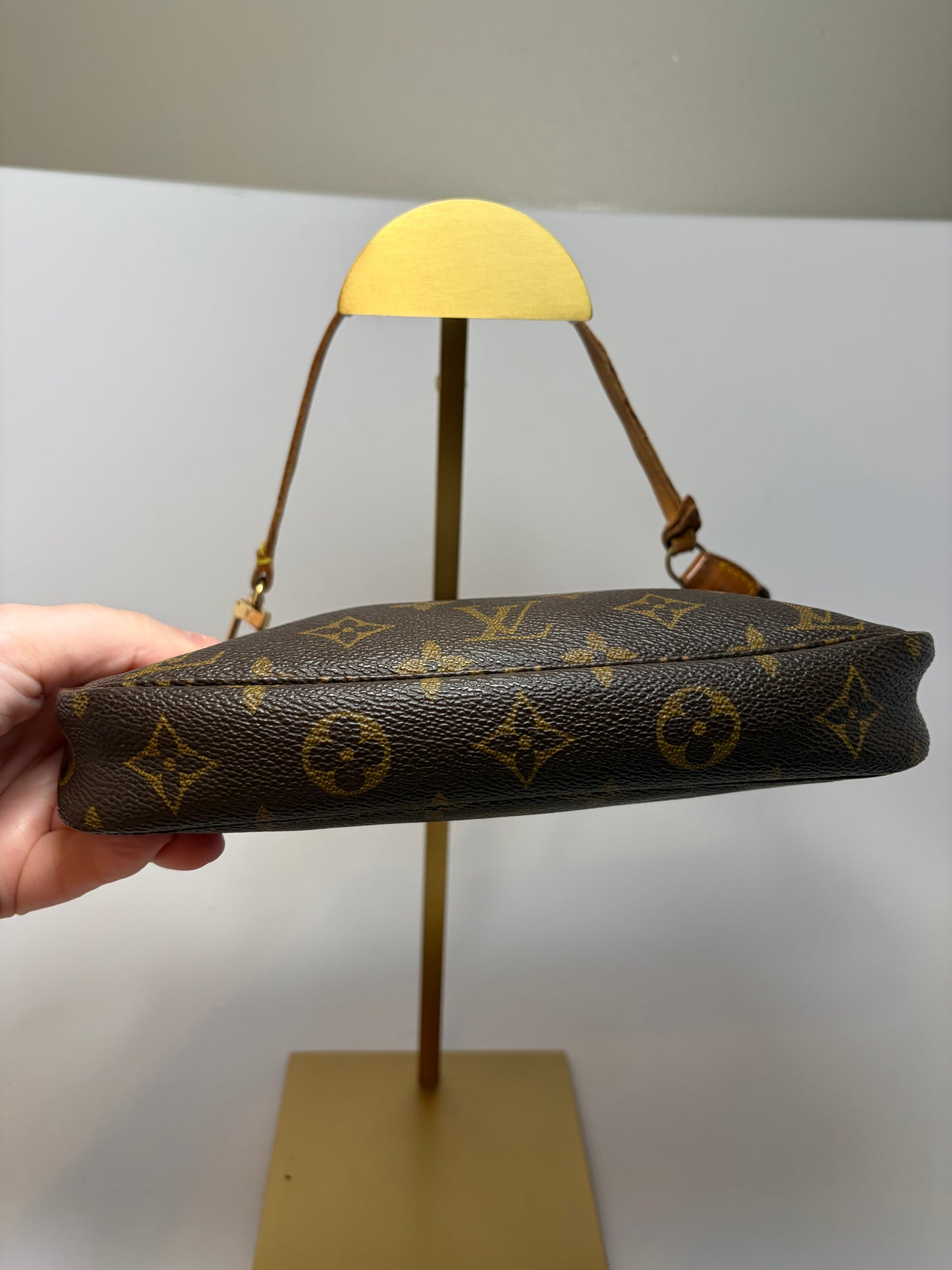 Louis Vuitton Pochette Accessories Monogram