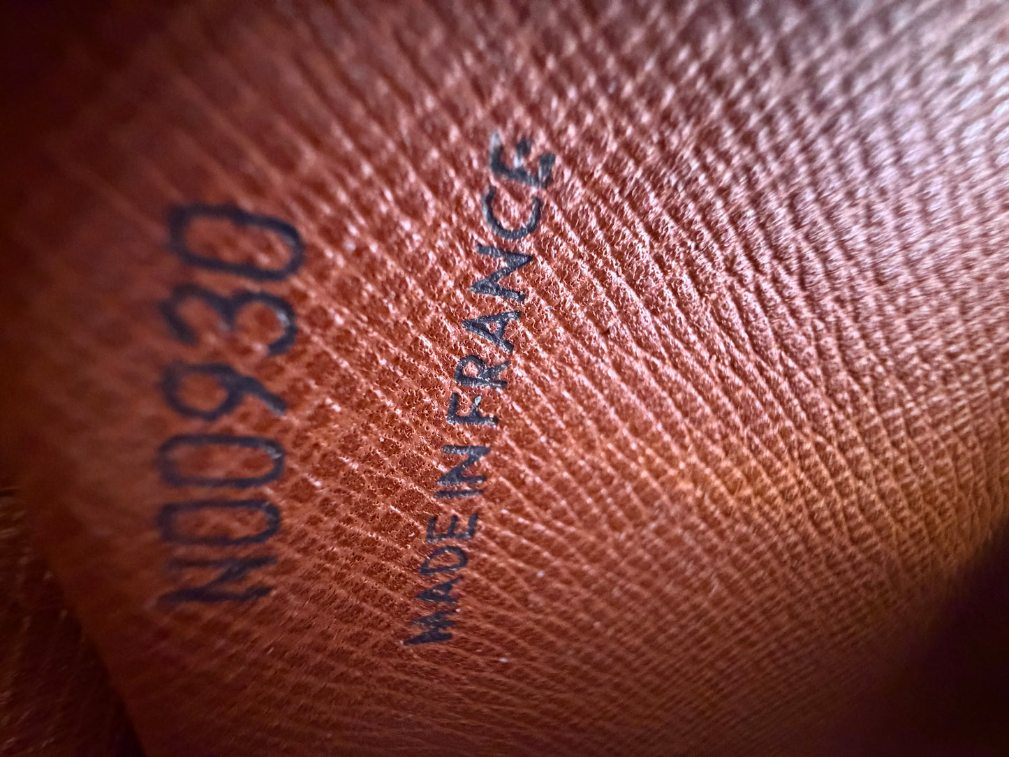 Louis Vuitton Trocadero 23 Monogram Crossbody