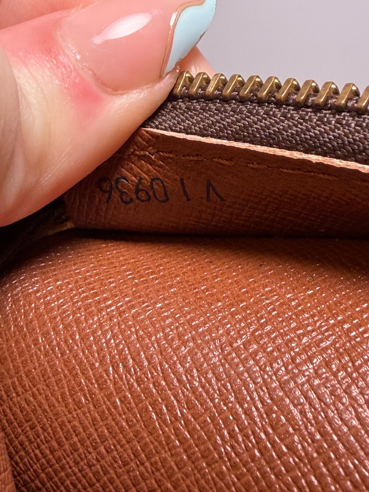 Louis Vuitton Babylone Monogram Tote