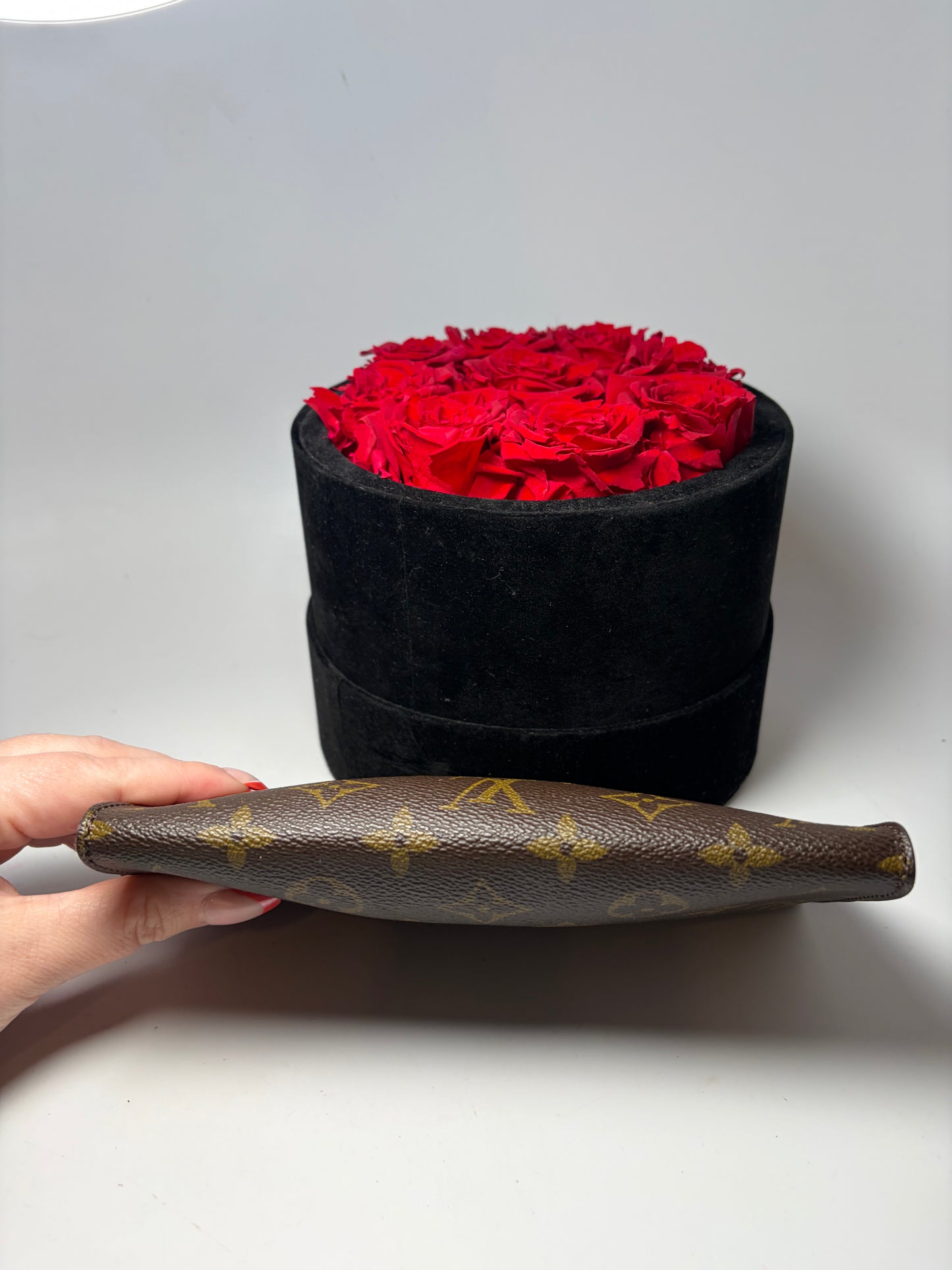 Louis Vuitton Bucket GM Pouch Monogram