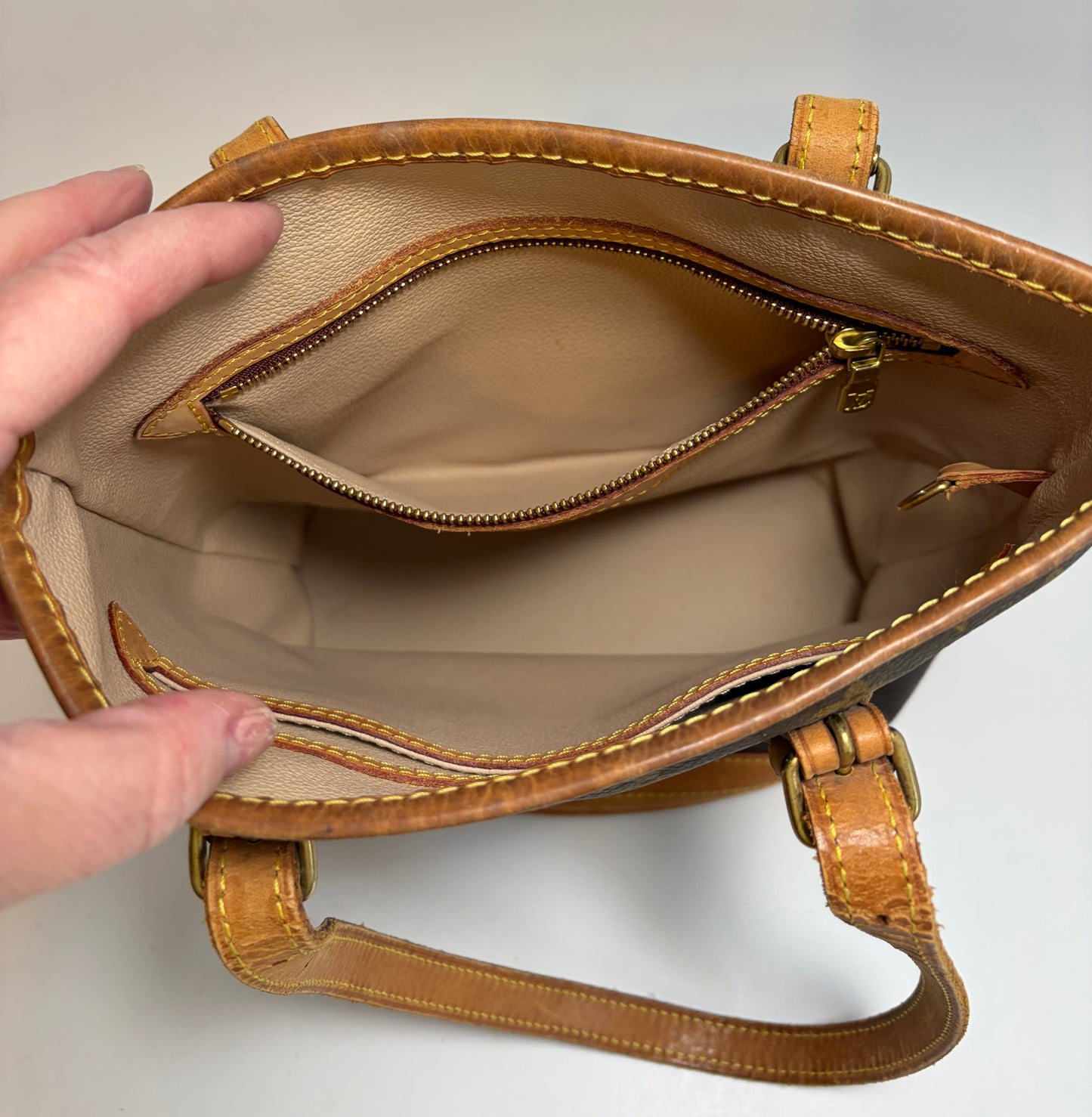 Louis Vuitton Petite Bucket Bag PM Monogram Tote