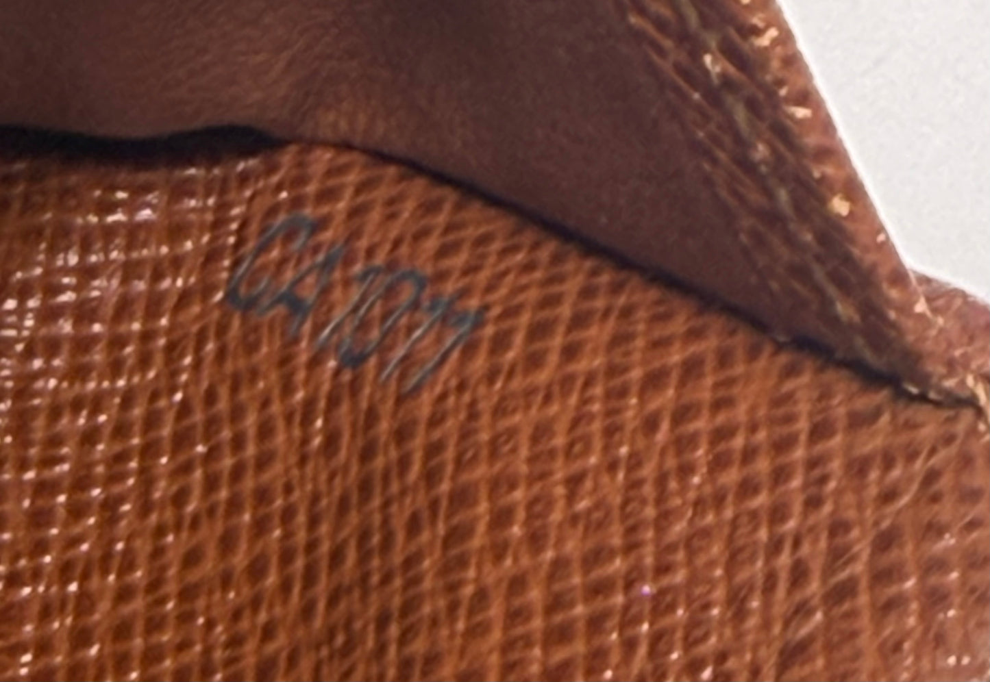 Louis Vuitton Zippy monogram compact wallet