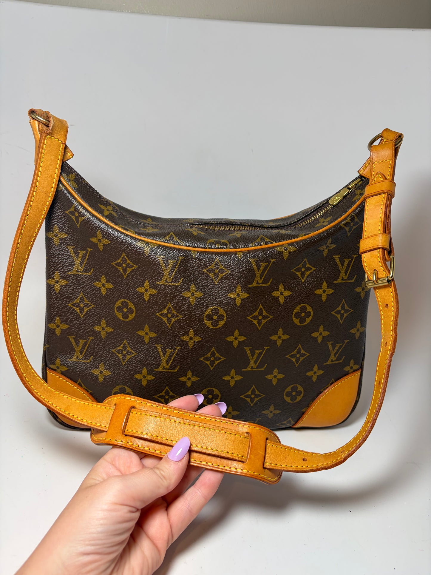 Louis Vuitton Boulogne 30 Monogram Shoulder Bag