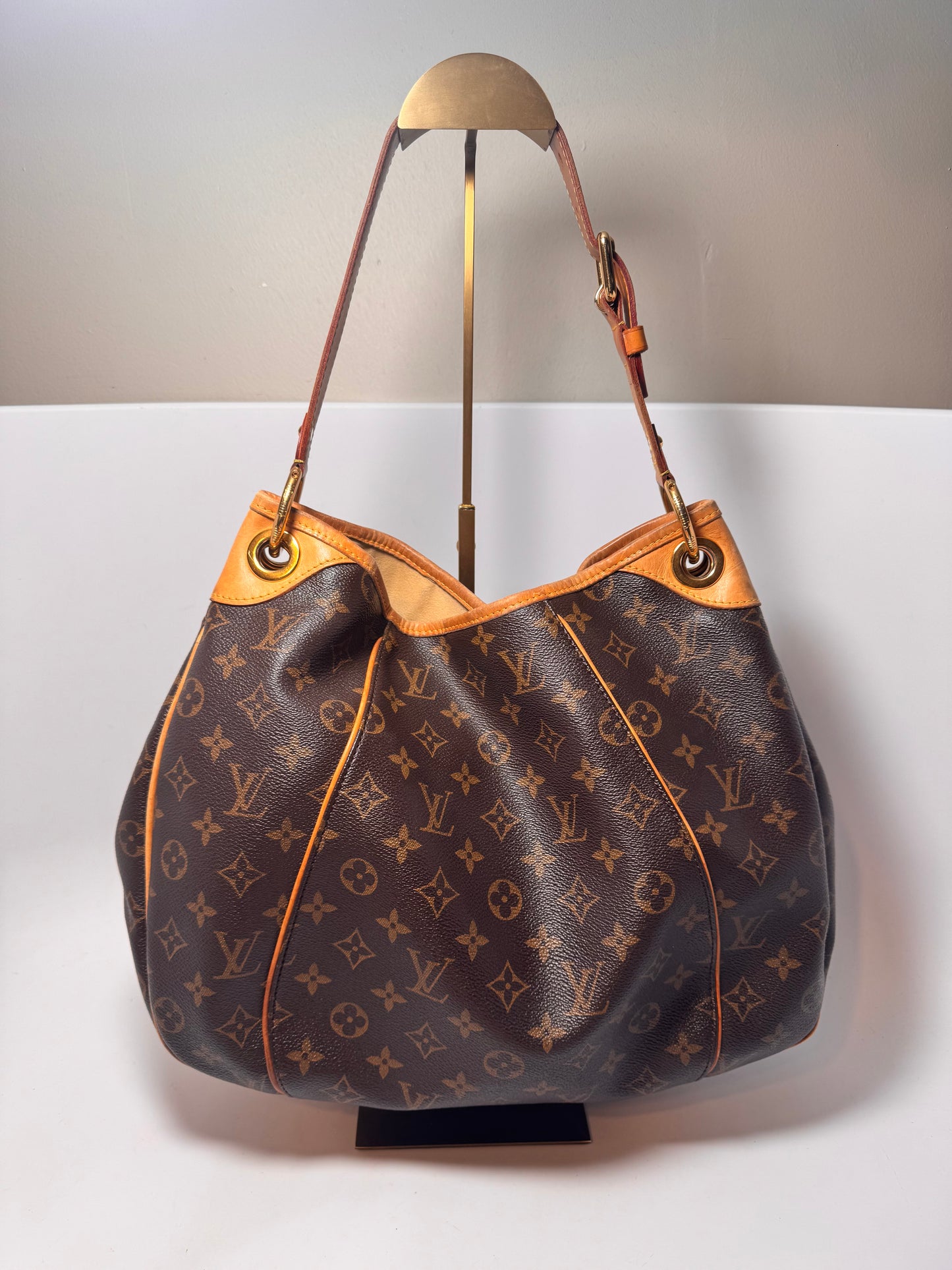Louis Vuitton Galleria PM Monogram Shoulder Bag with COA