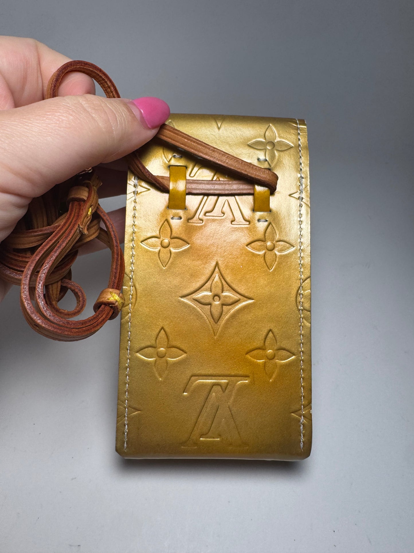 Louis Vuitton Gold Monogram Vernis Phone/Cigarette Case/Cosmetic Pouch w/original strap