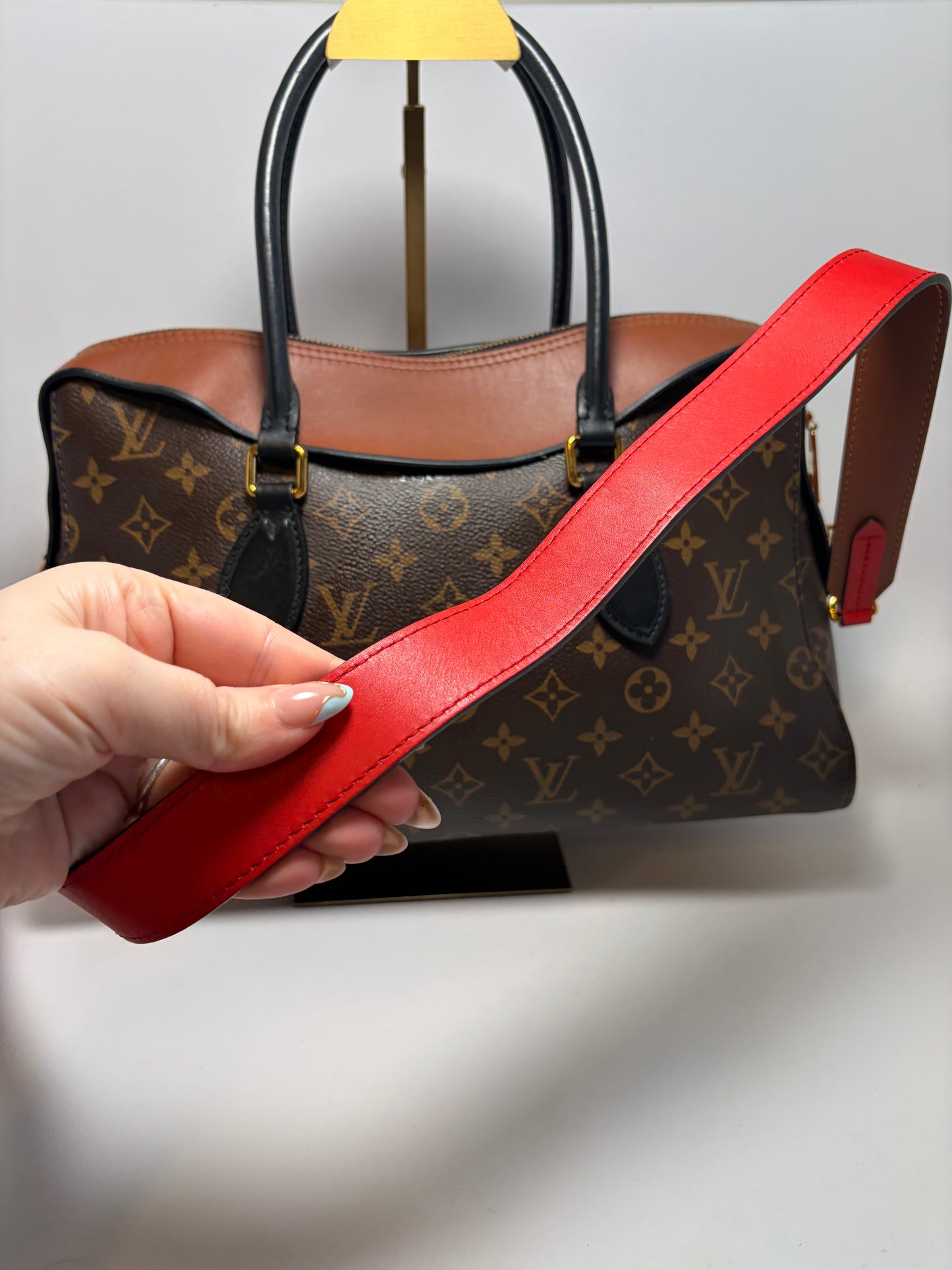 Louis Vuitton Tuileries Monogram Handbag/Shoulder Bag Monogram