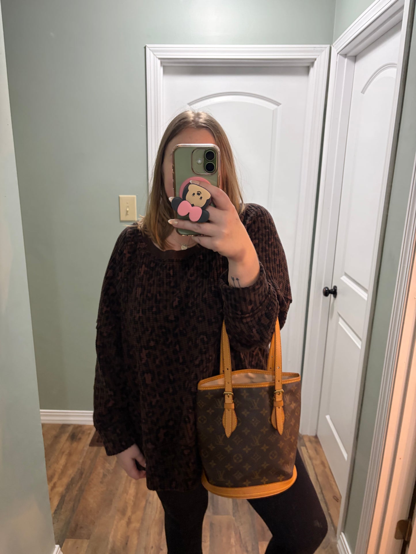 Louis Vuitton Petit Bucket PM Monogram Tote/Shoulder Bag