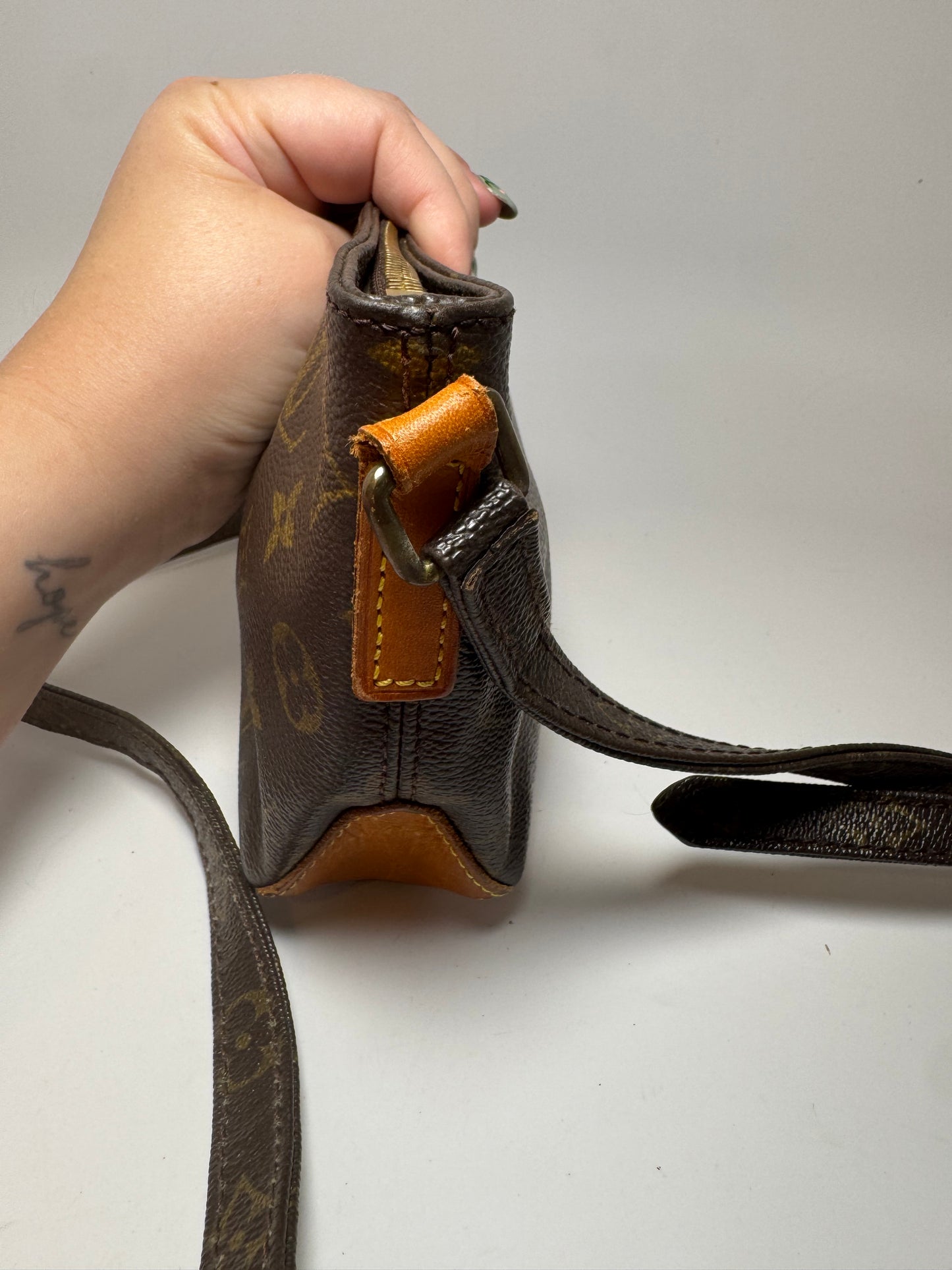 Louis Vuitton Monogram Trotteur Crossbody- Made in June 2002 in France