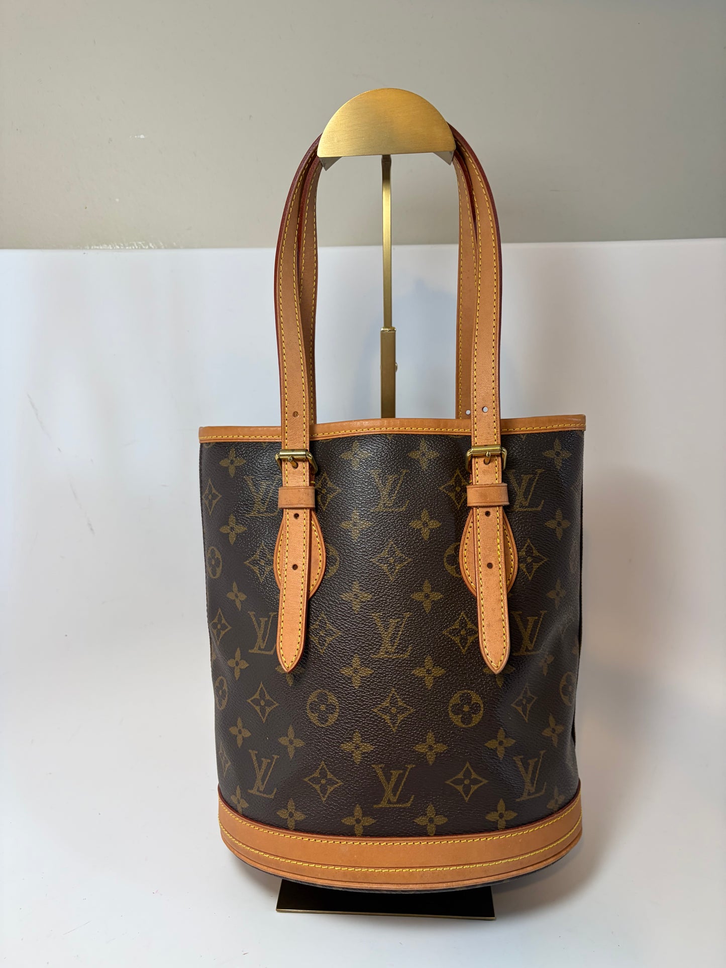 Louis Vuitton Petite Bucket Bag PM Monogram Tote/Shoulder Bag