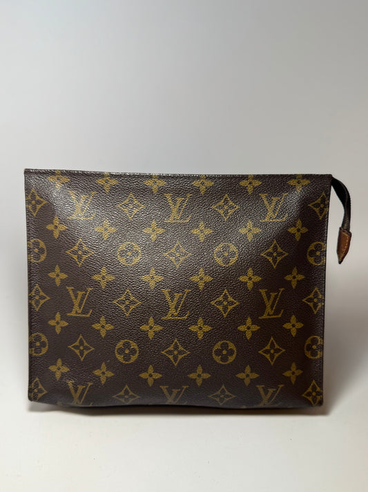 Louis Vuitton Toiletry 26 Pouch Monogram Makeup Bag