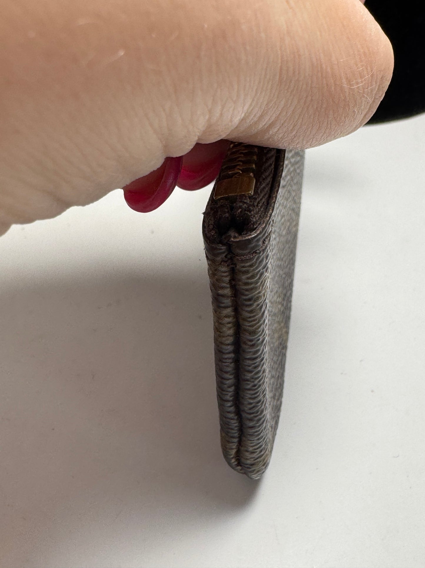 Louis Vuitton Key Cles/Key Pouch Monogram