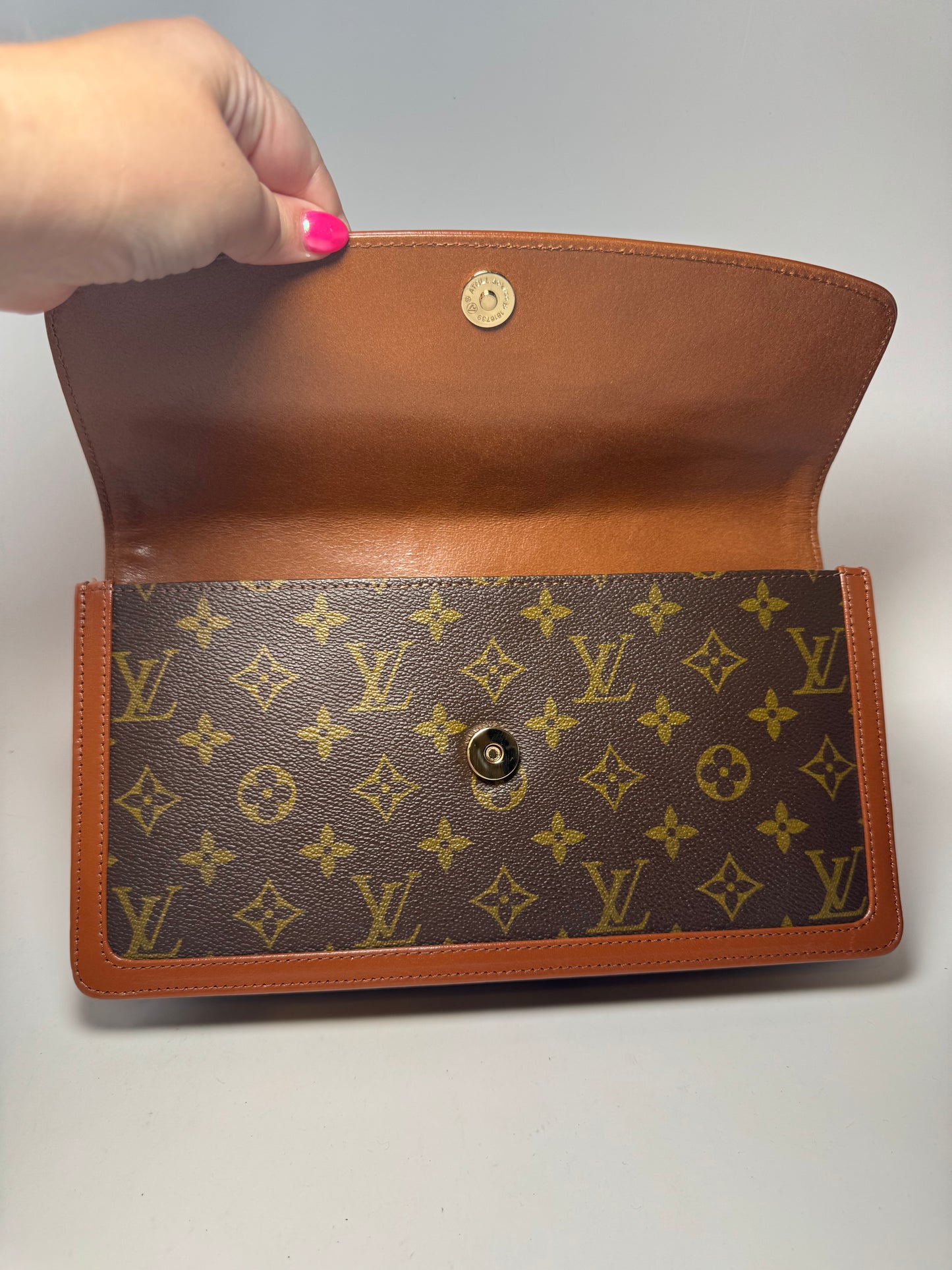 Louis Vuitton Pochette Dame Clutch GM Monogram