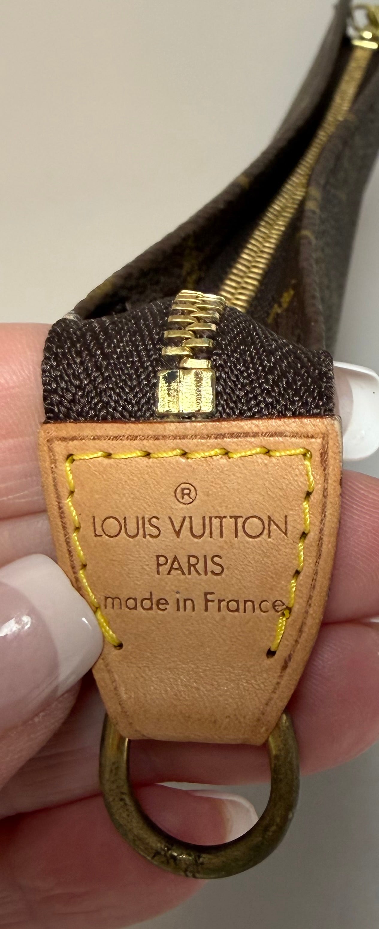 Louis Vuitton Bucket PM Toiletry Bag Monogram, Made in France July 2000