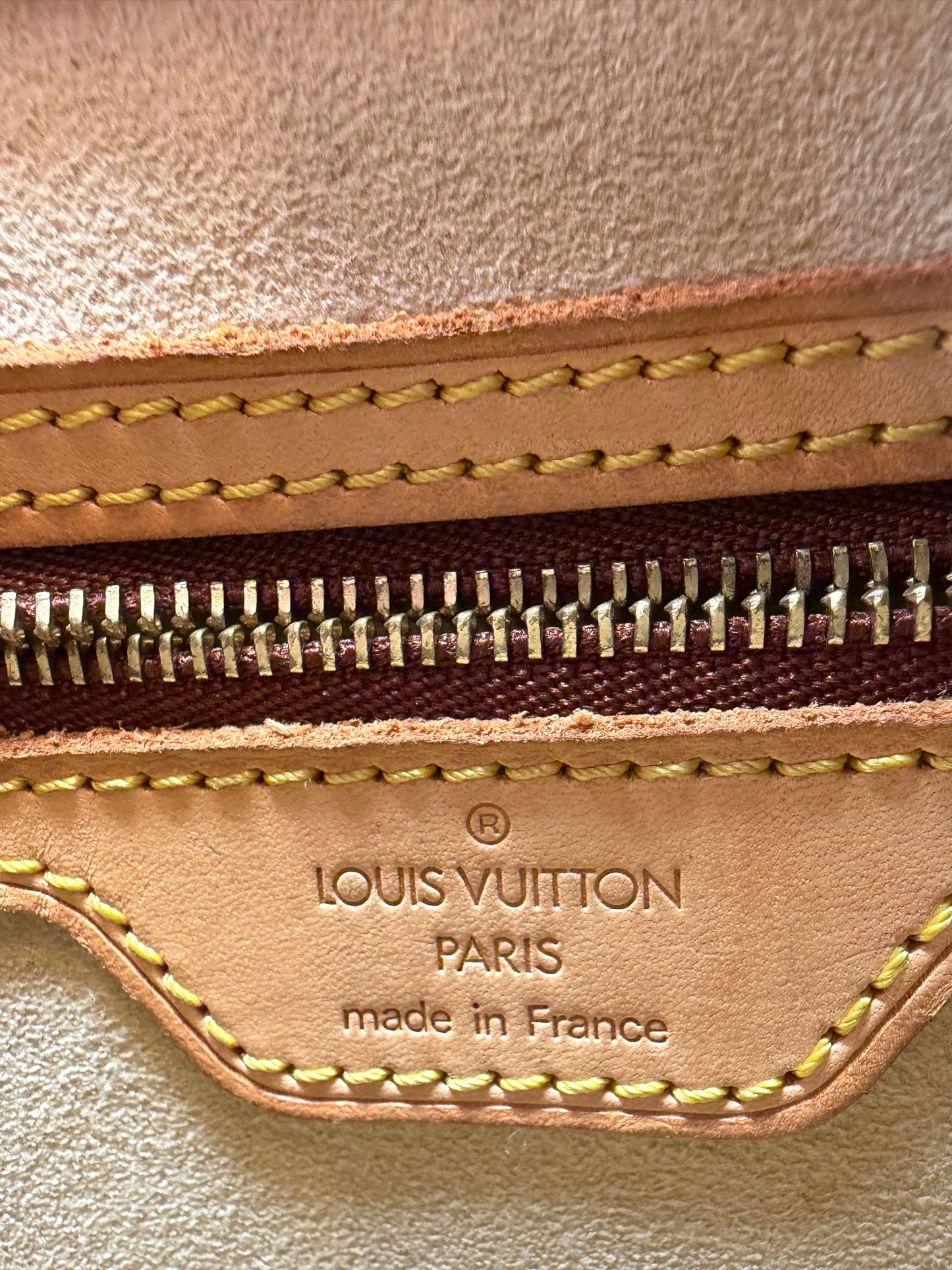 Louis Vuitton Looping MM Monogram Shoulder Bag