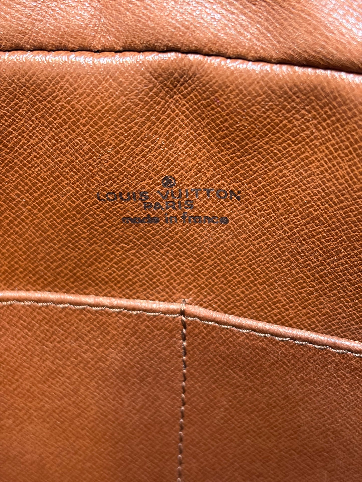 Louis Vuitton Compeigne 28 Monogram Clutch/Pouch