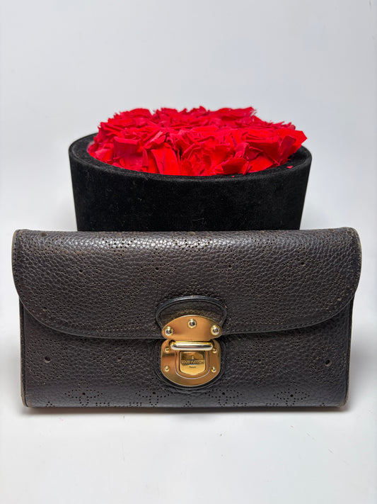 Louis Vuitton Mahina Amelia Wallet Black Leather Monogram Embossed