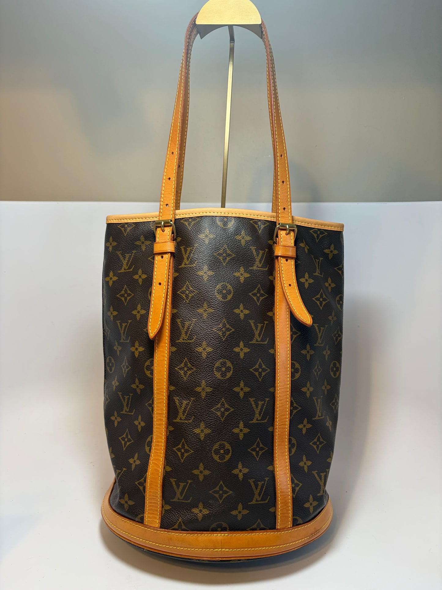 Louis Vuitton Bucket GM Monogram Tote
