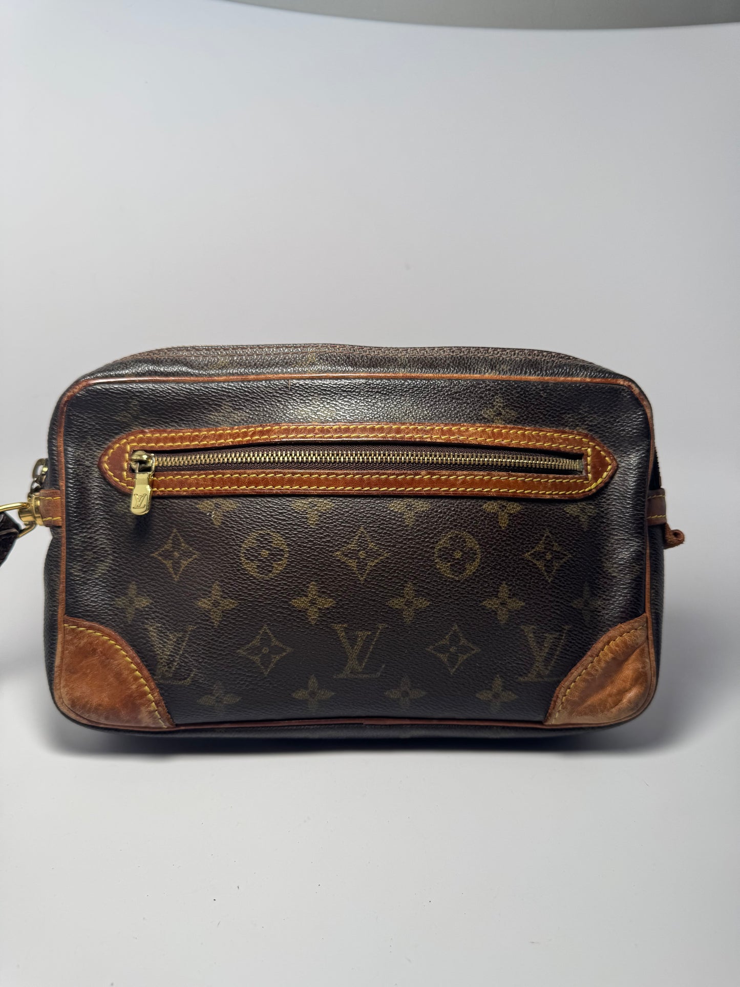 Louis Vuitton Marly Draggone Clutch/Pouch W/Wristlet Monogram Made in France in February 2001
