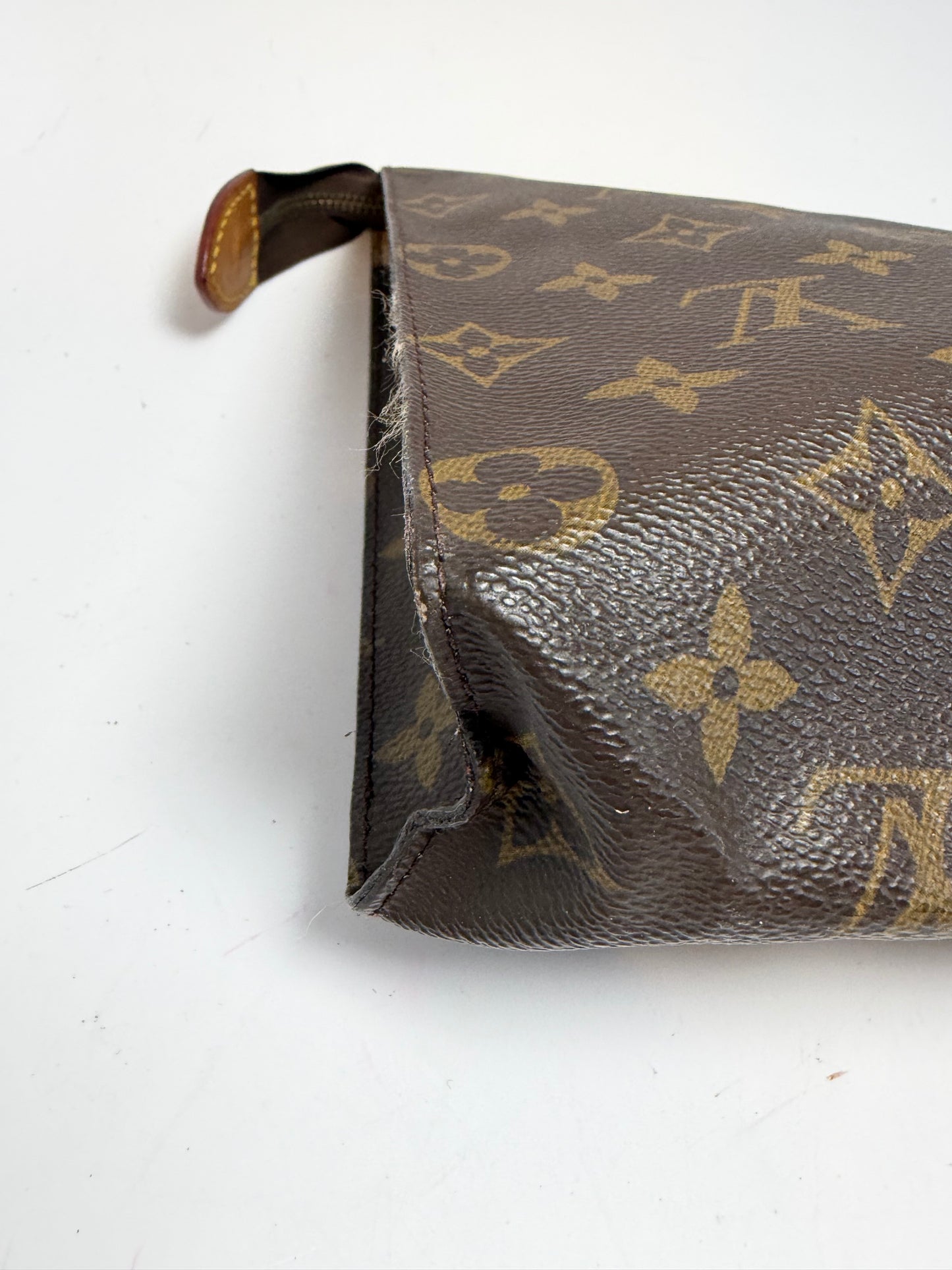Louis Vuitton Toiletry Pouch 26, Made in France