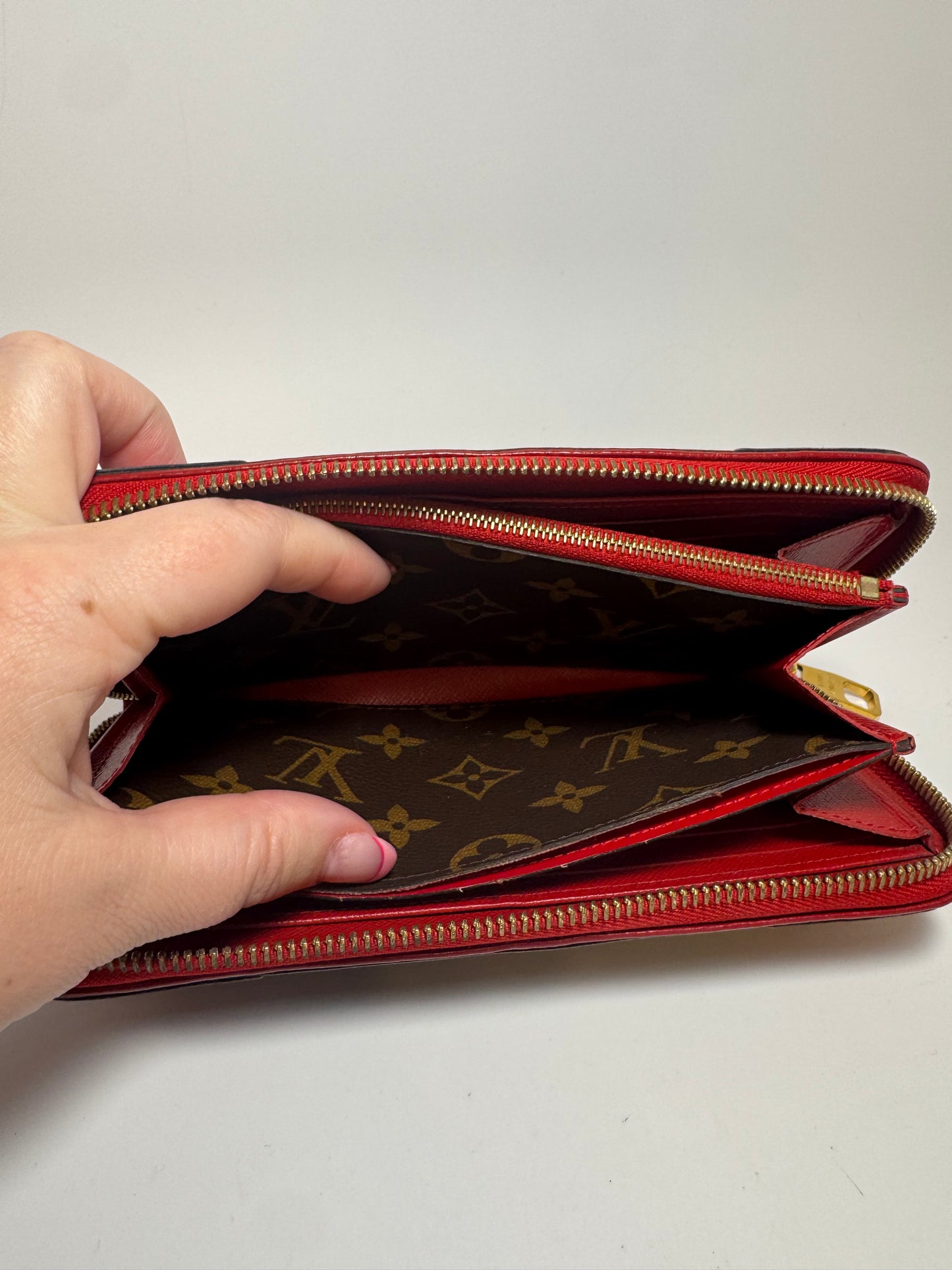 Louis Vuitton Retiro Zippy Wallet in Cerise Red Monogram