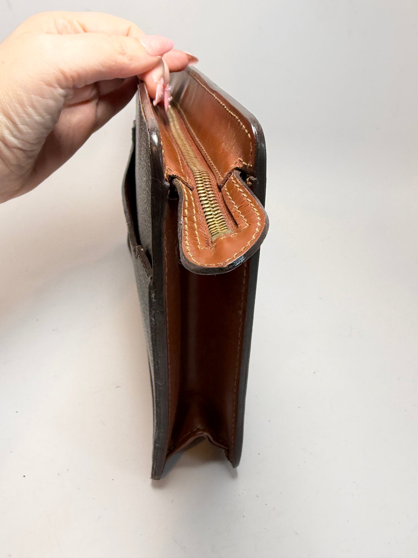 Louis Vuitton Pochette Homme Clutch in Monogram