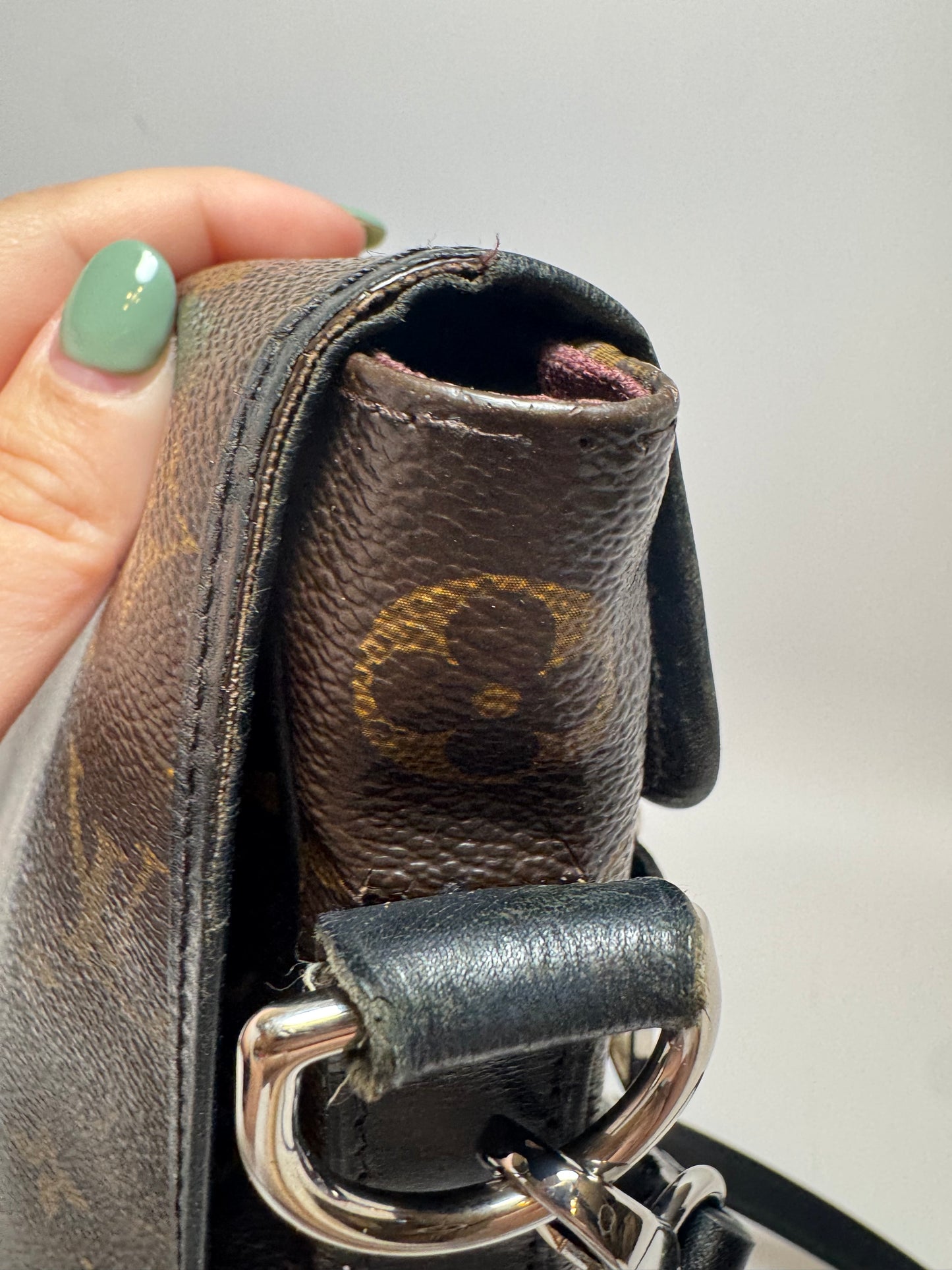 Louis Vuitton Macassar Bass GM Black Leather & Monogram Crossbody