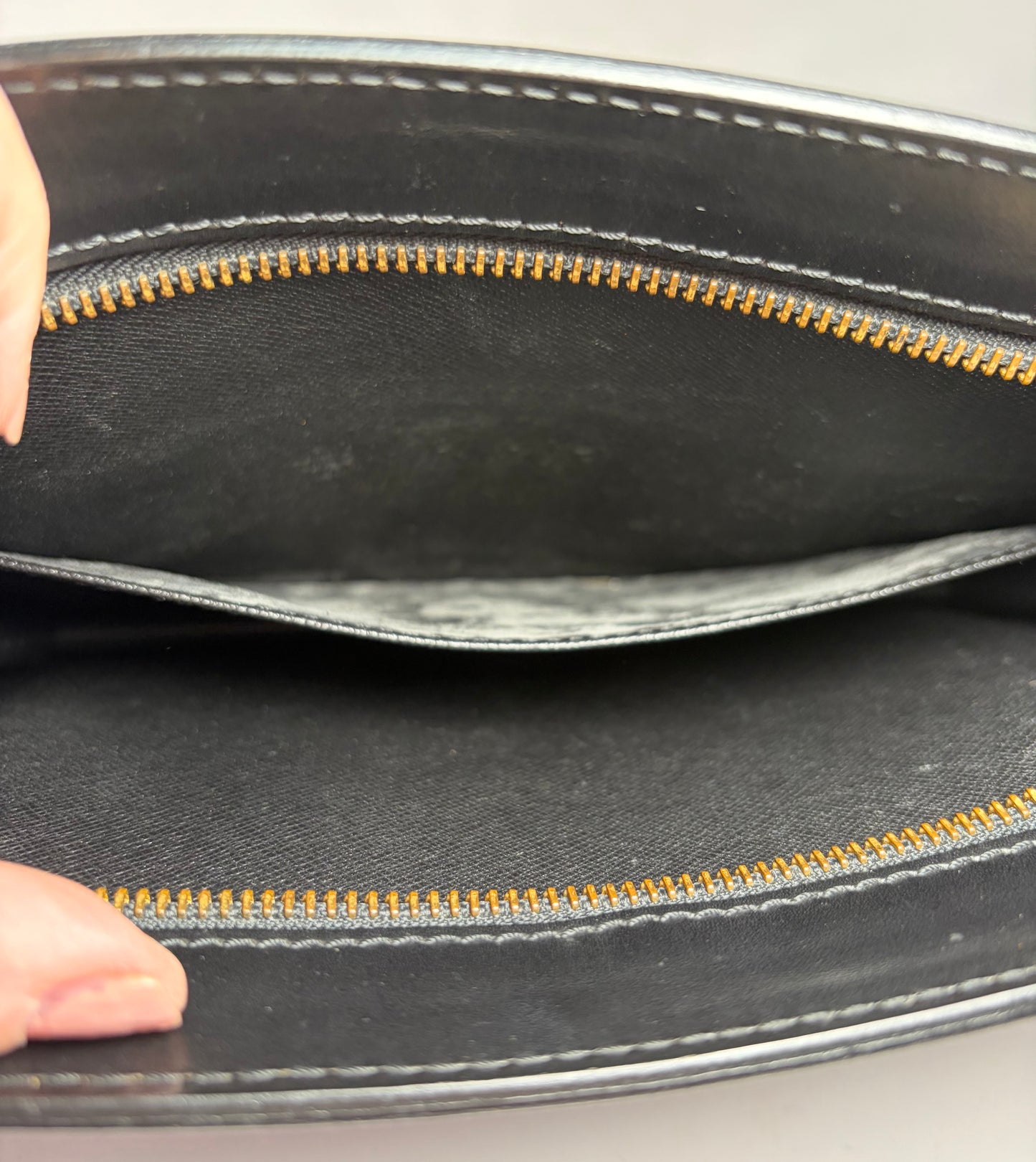 Louis Vuitton Pochette Homme Clutch Black Epi Leather