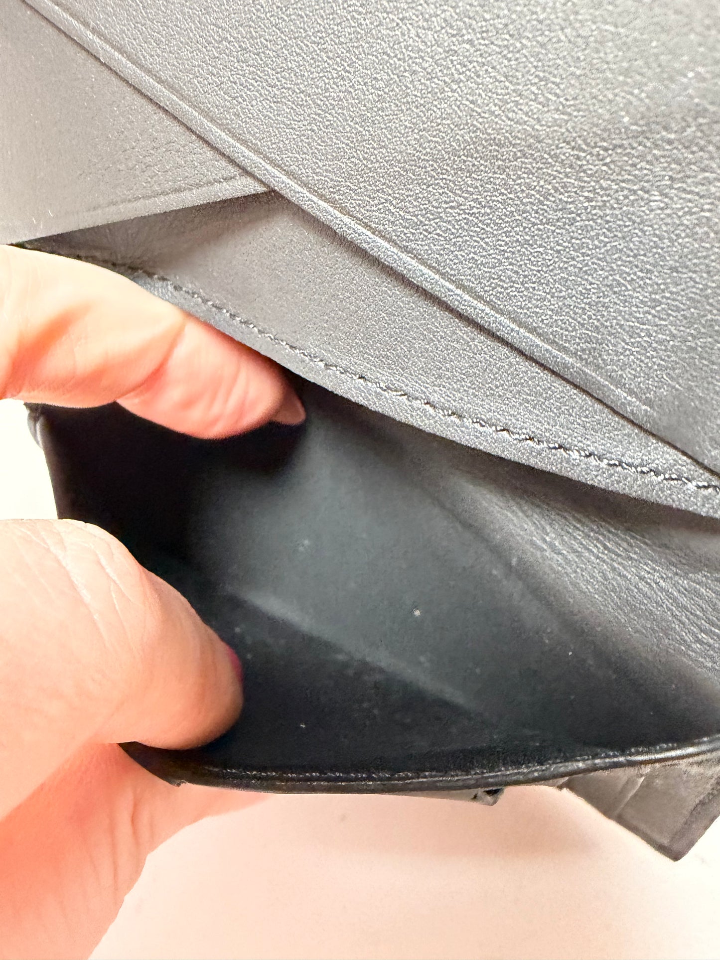 Louis Vuitton Pocket Organizer in Calfskin Shadow Leather Empriente Monogram w/COA, dust bag & box