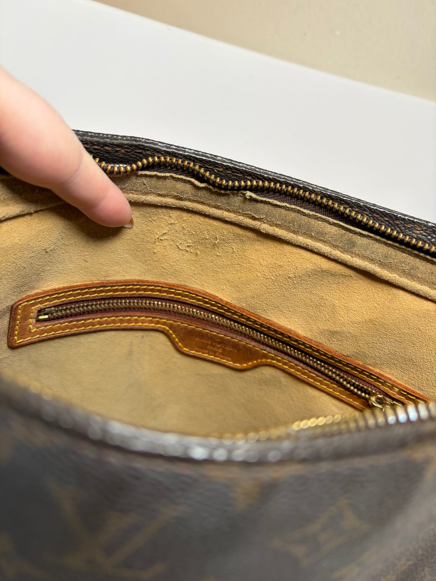 Louis Vuitton Looping GM Monogram Shoulder Bag