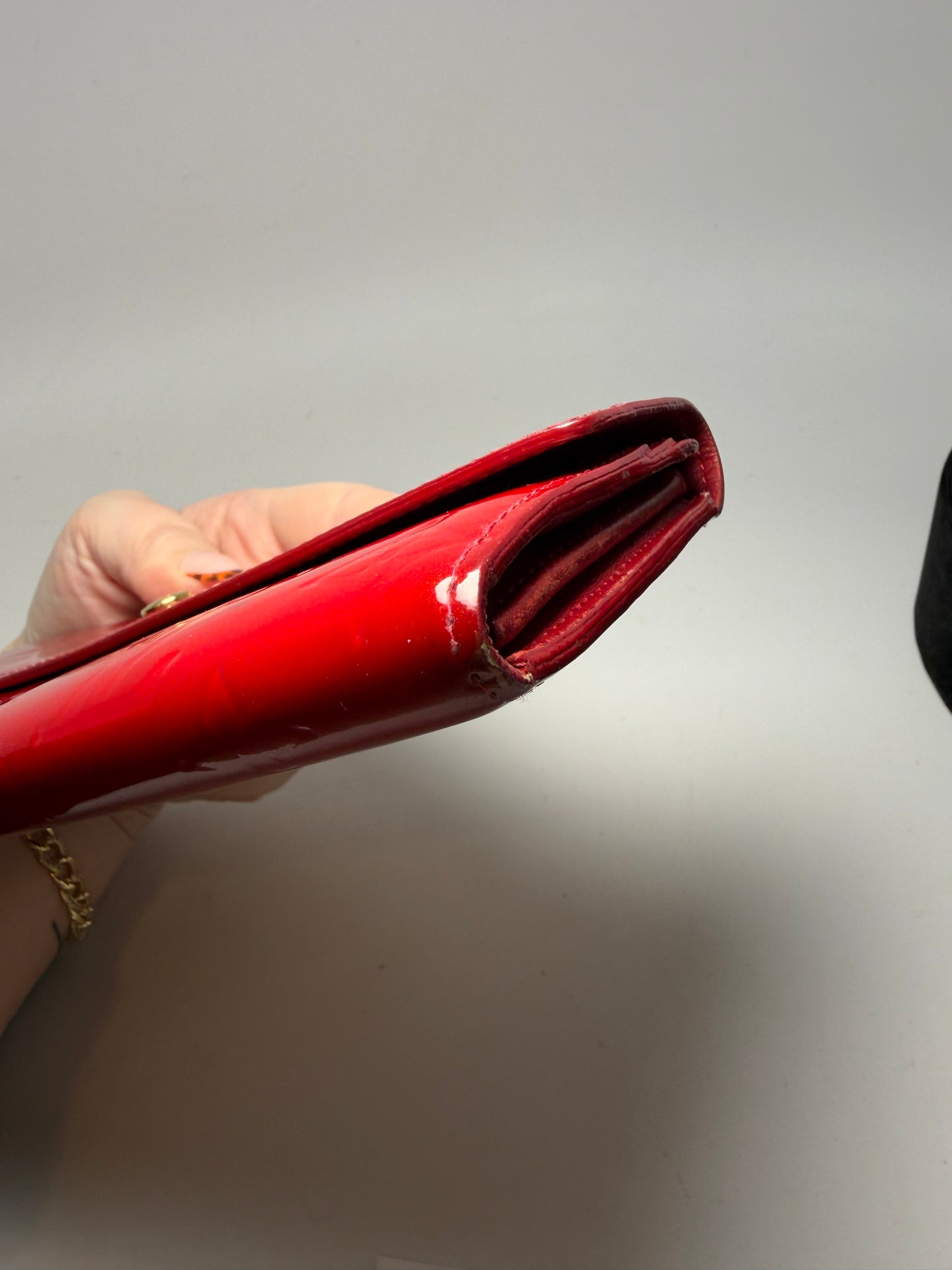 Louis Vuitton Sarah Red Vernis Monogram Wallet