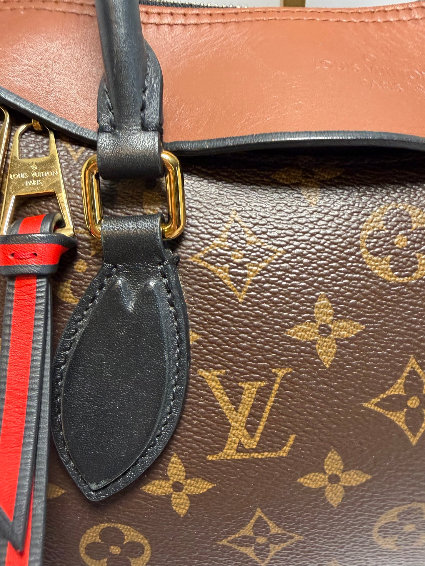 Louis Vuitton Tuileries Monogram Handbag/Shoulder Bag Monogram