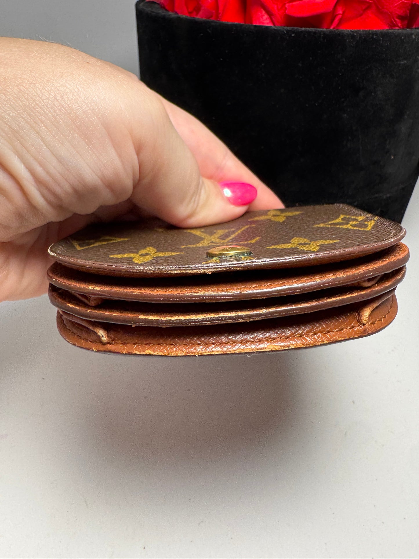 Louis Vuitton Monogram Porte Monnaie Gousset Coin Purse/Coin Pouch