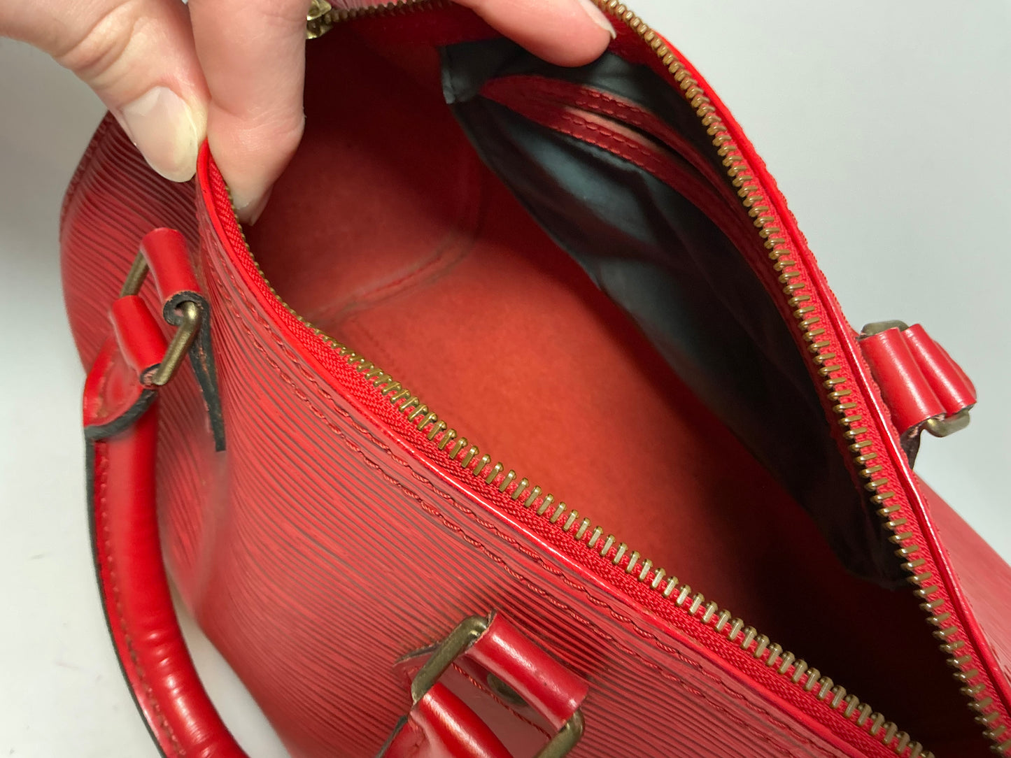 Louis Vuitton Speedy 25 Red Epi Leather