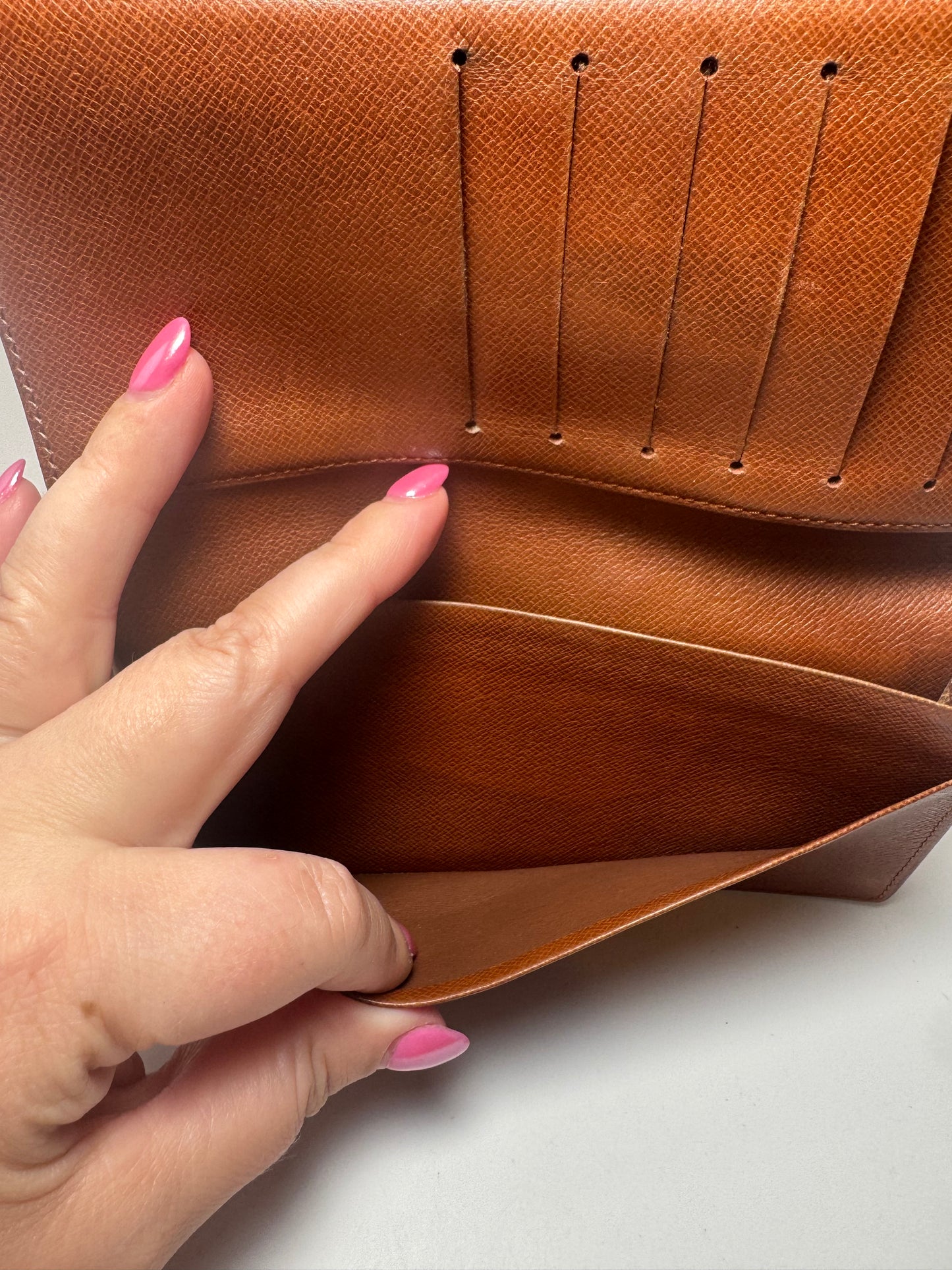 Louis Vuitton Monogram Passport Holder/Slim Wallet