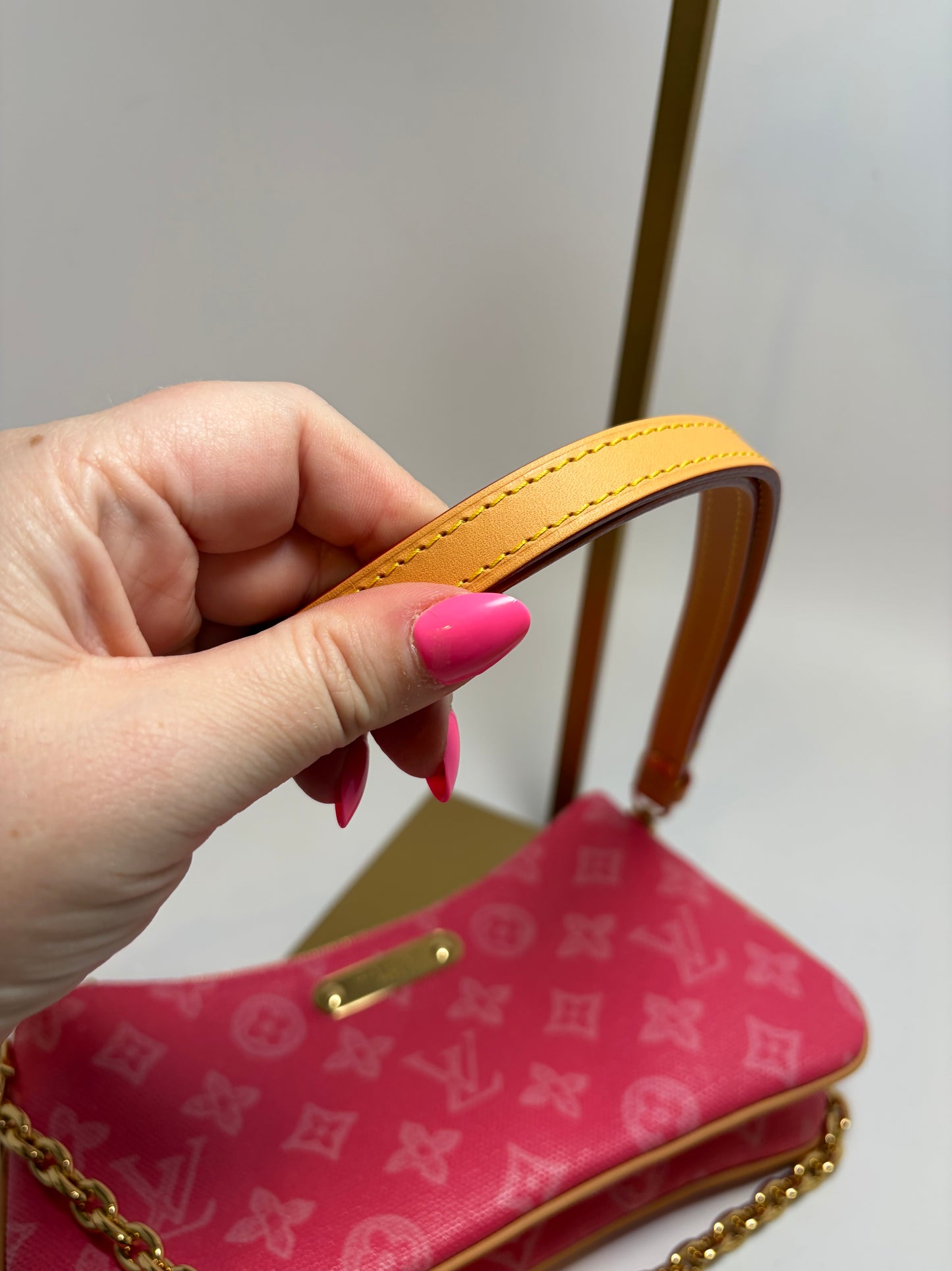 Louis Vuitton Liv Pochette Rose Ruban Monogram Shoulder Bag/Crossbody