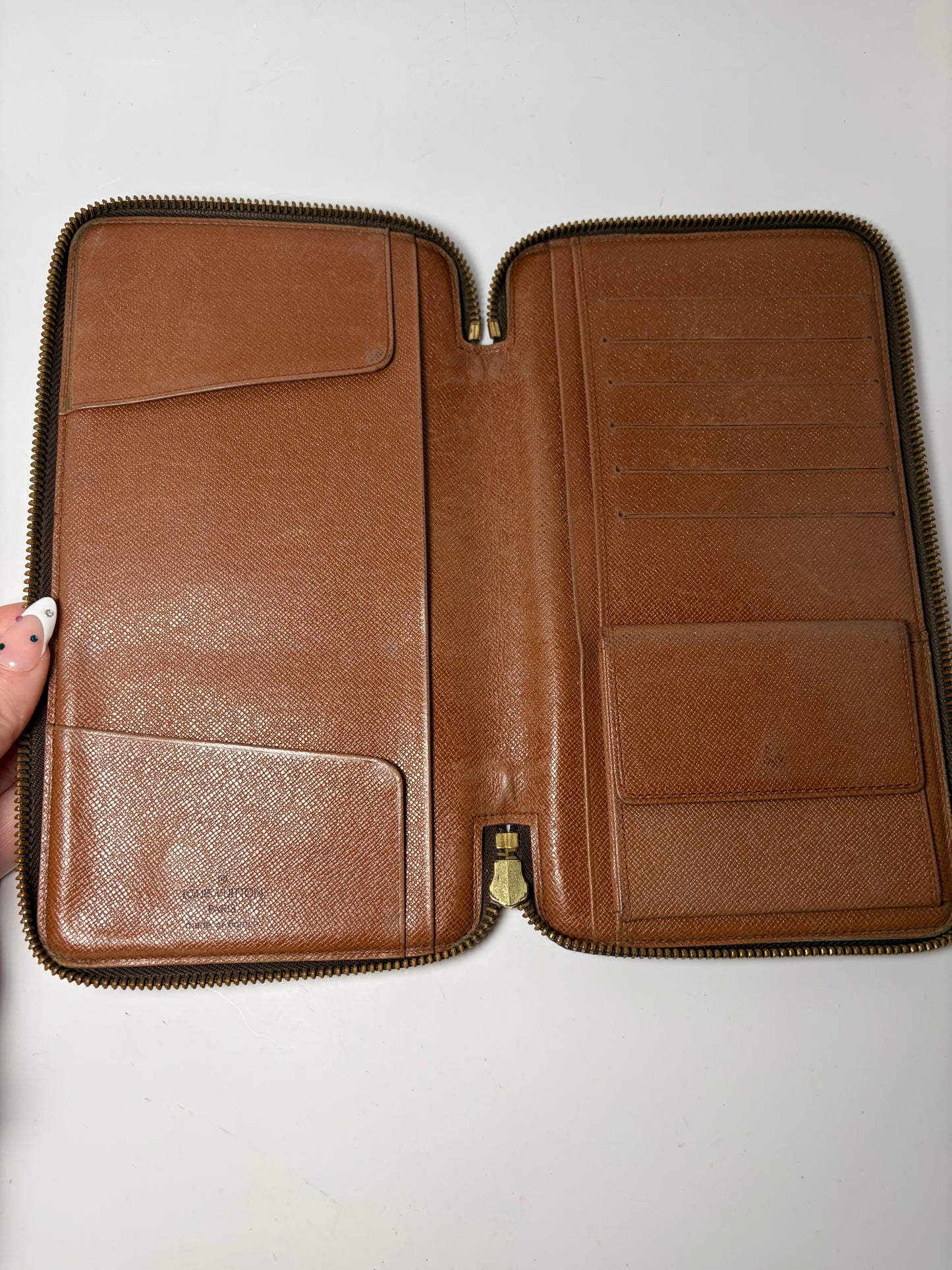 Louis Vuitton Zippy Organizer in Monogram
