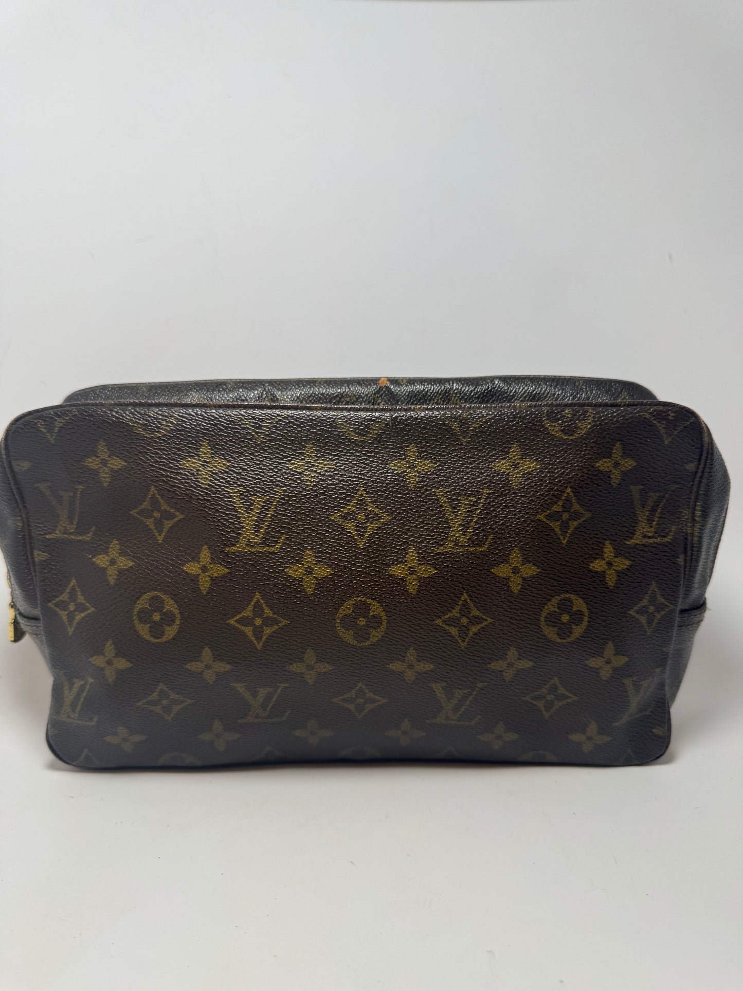 Louis Vuitton Trousse 28 Monogram Pouch