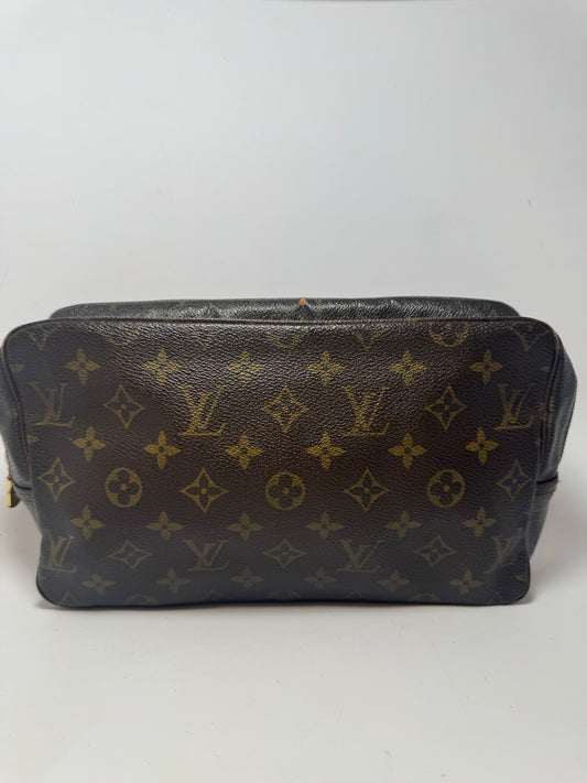 Louis Vuitton Trousse 28 Monogram Pouch