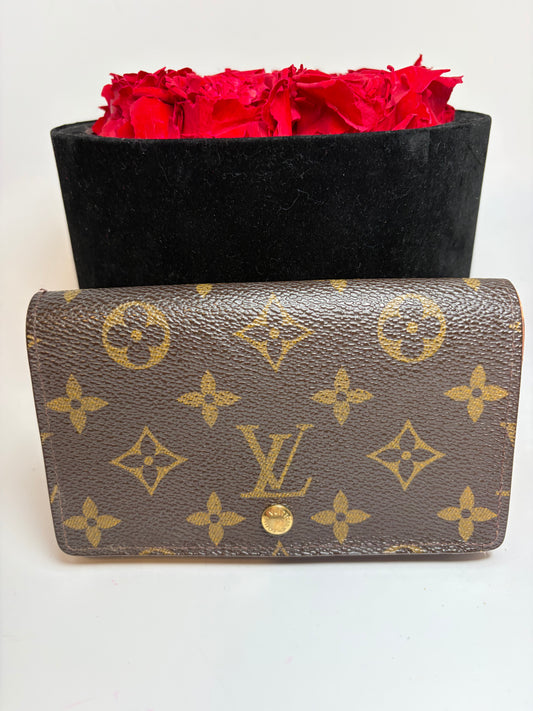 Louis Vuitton Porte-Monnaie Tressor Monogram Wallet